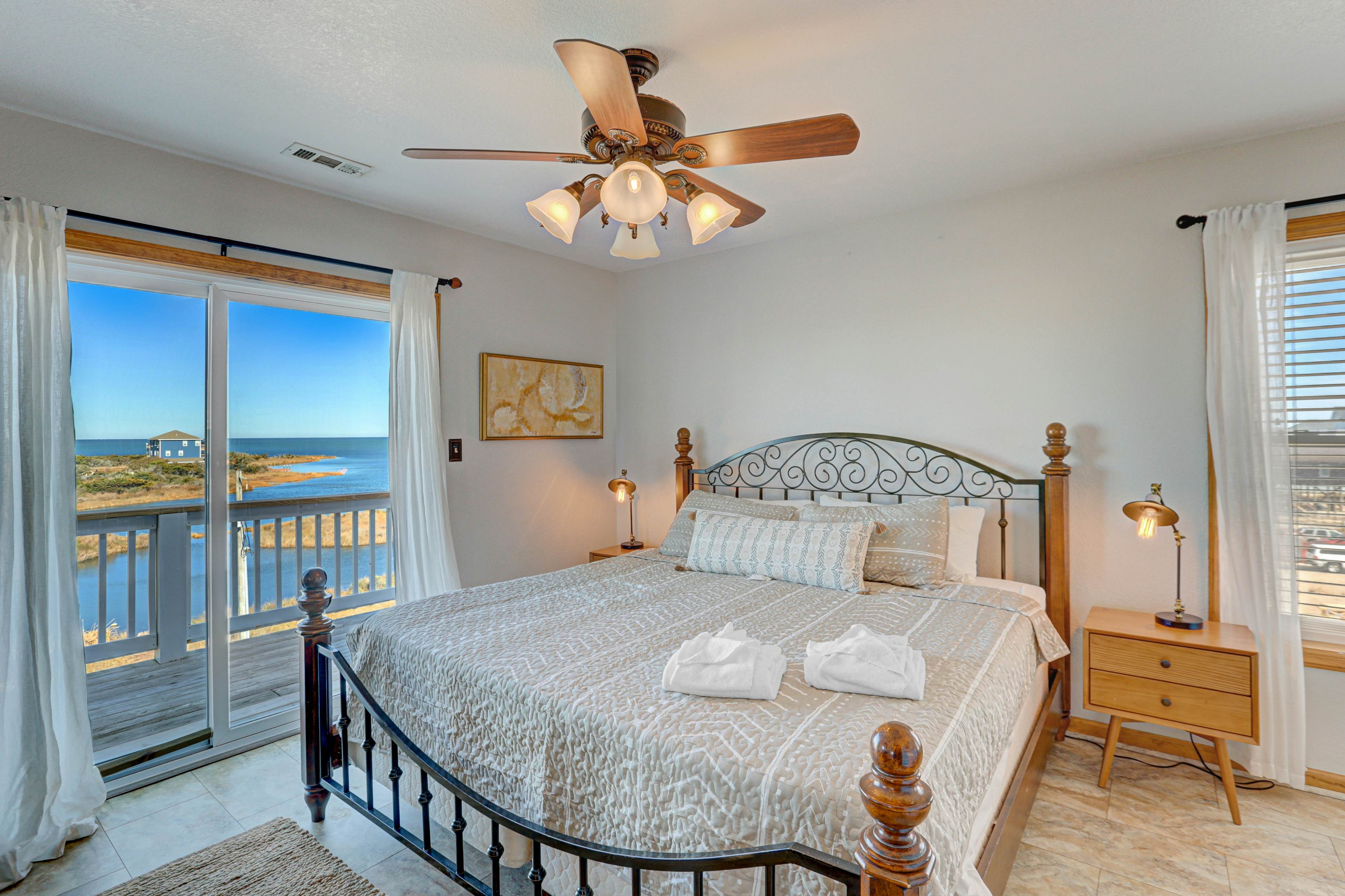 HALE124 3's a Charm 124