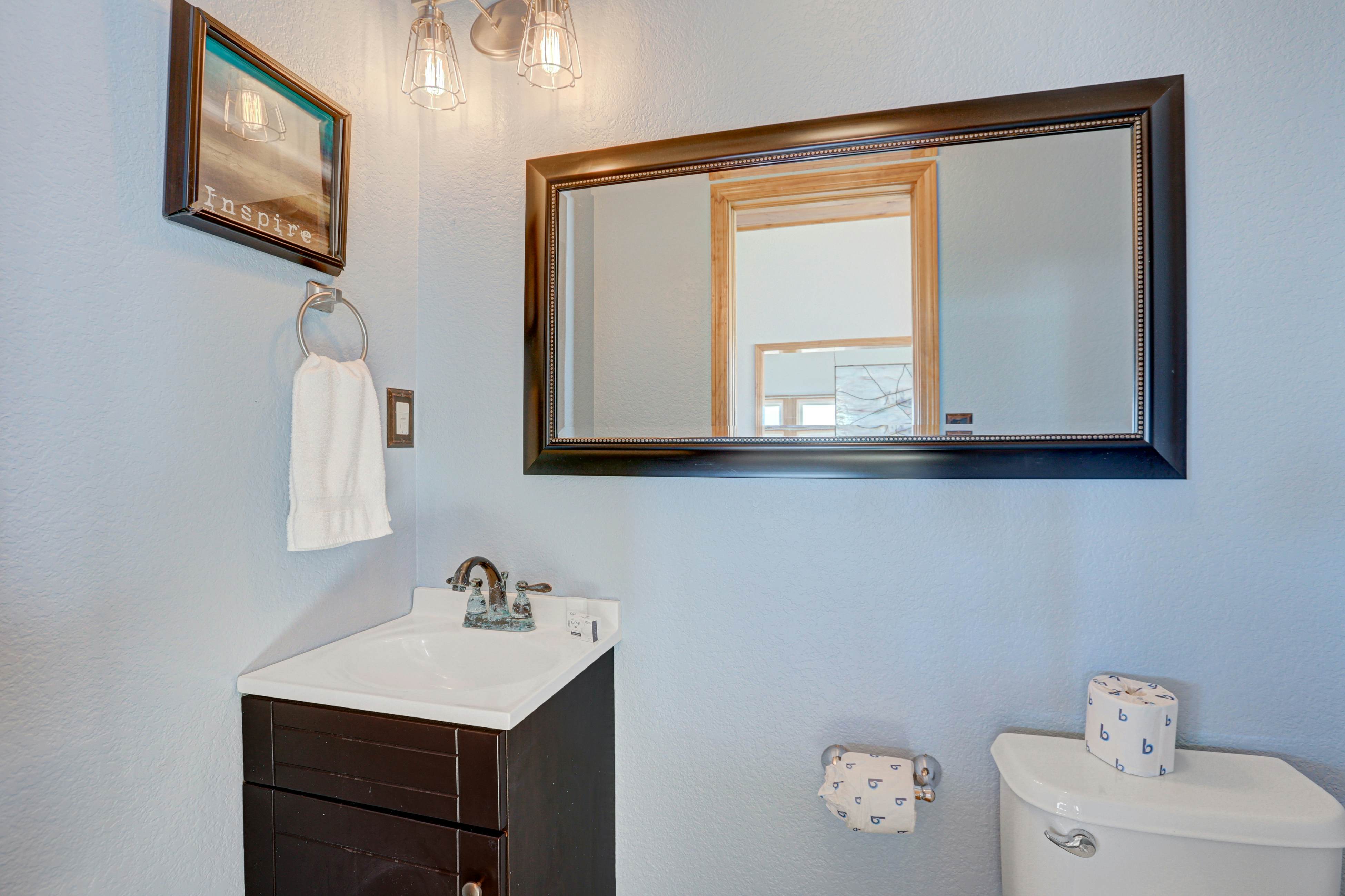 HALE124 3's a Charm 124