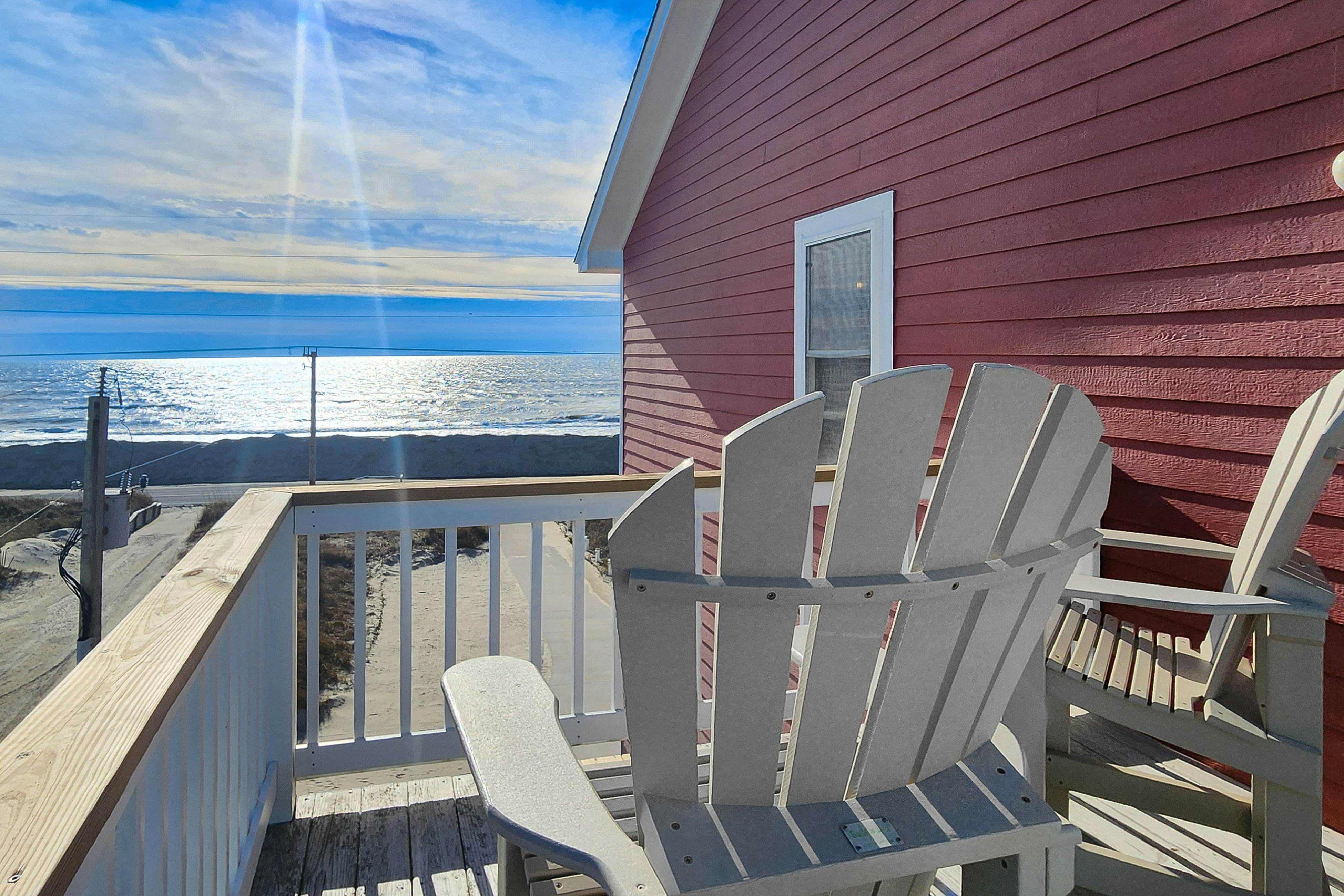 HALE124 3's a Charm 124