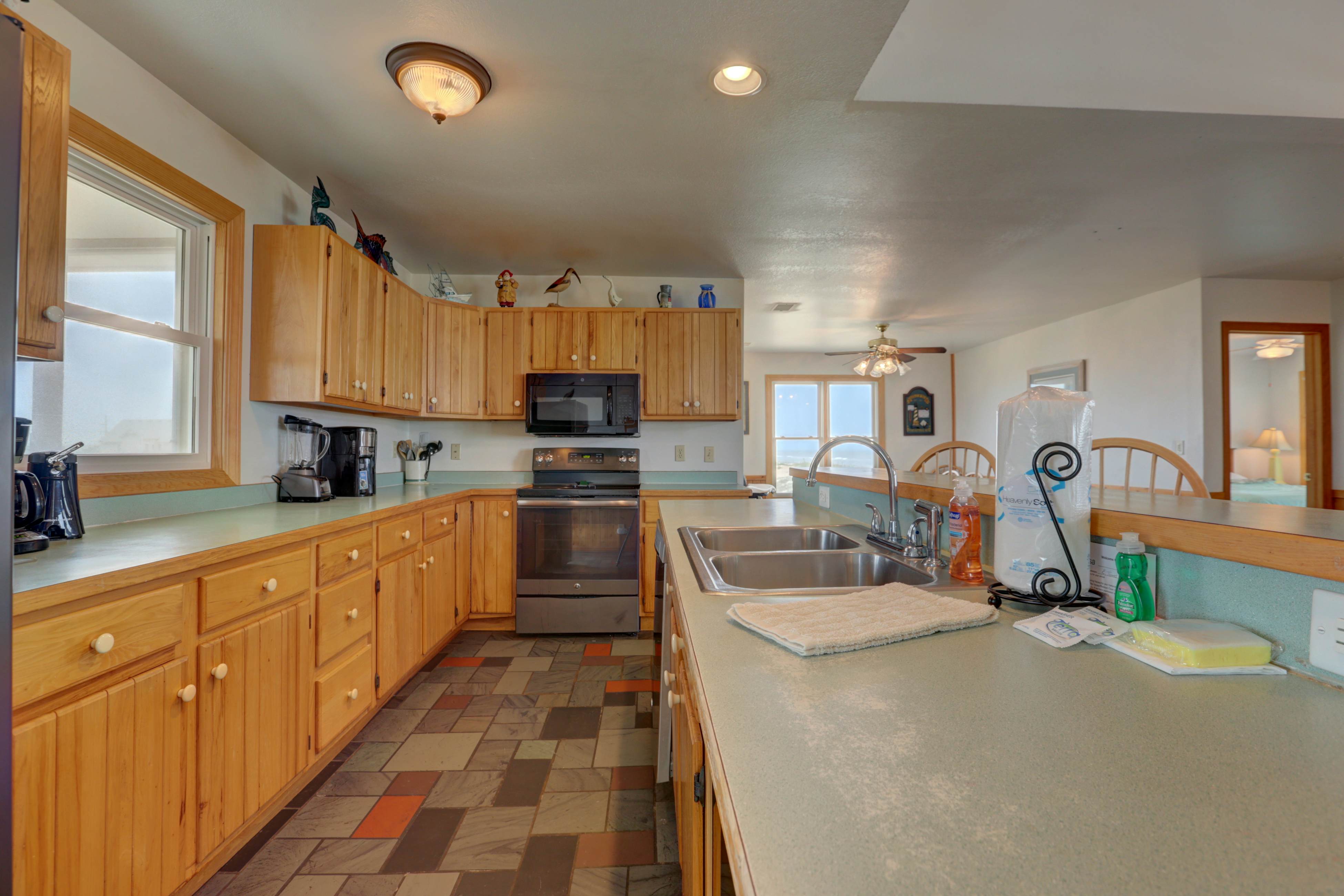 AVKS29 Play-N-Hooky Too #9-2