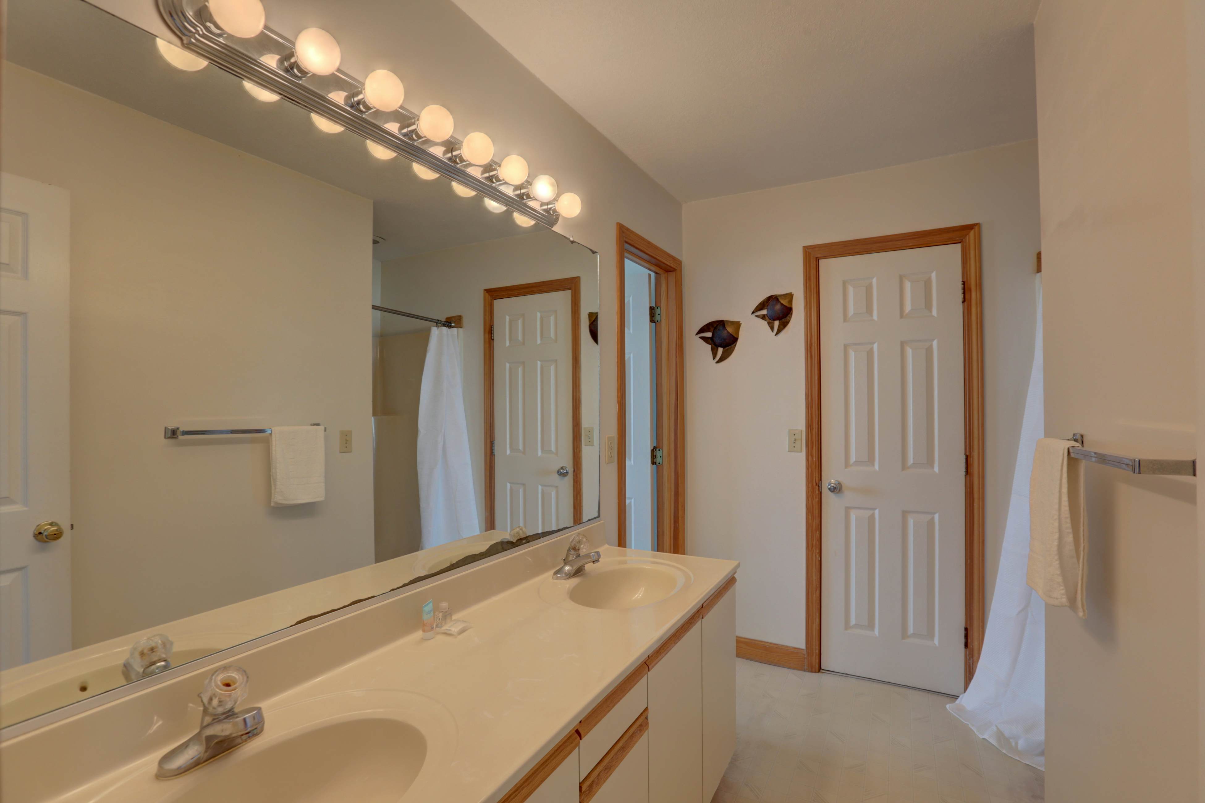 AVKS29 Play-N-Hooky Too #9-2