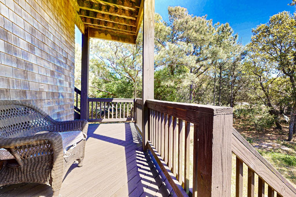 Perfect Retreat with Private Hot Tub, Panoramic Views, Full Kitchen pet-friendly