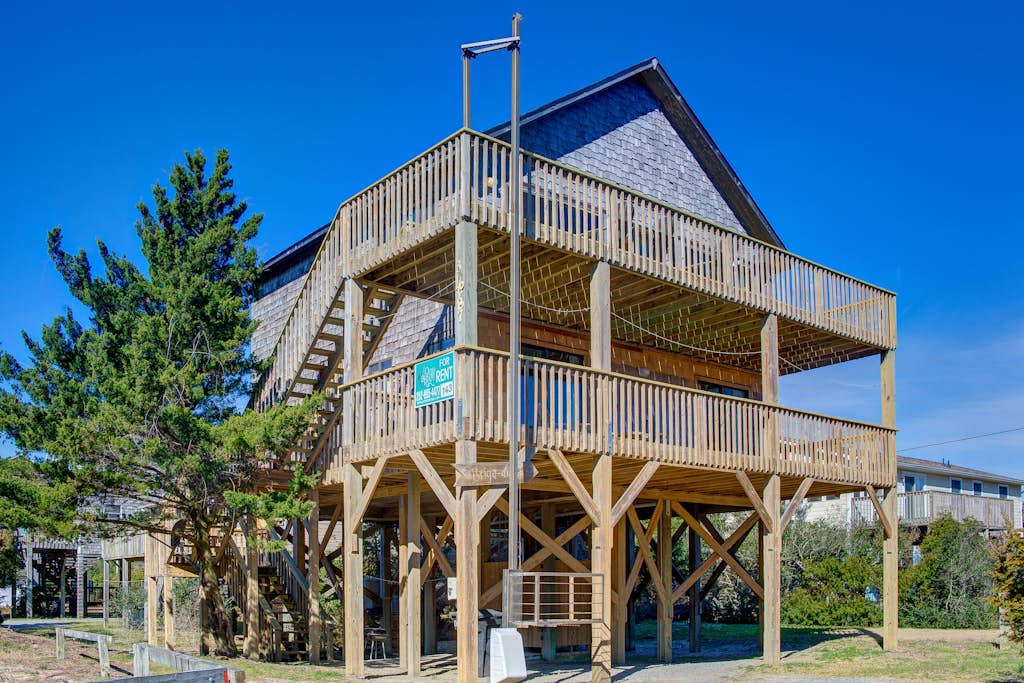 Brigadune 143: Dog Friendly, Ocean view, 3 lots from beach