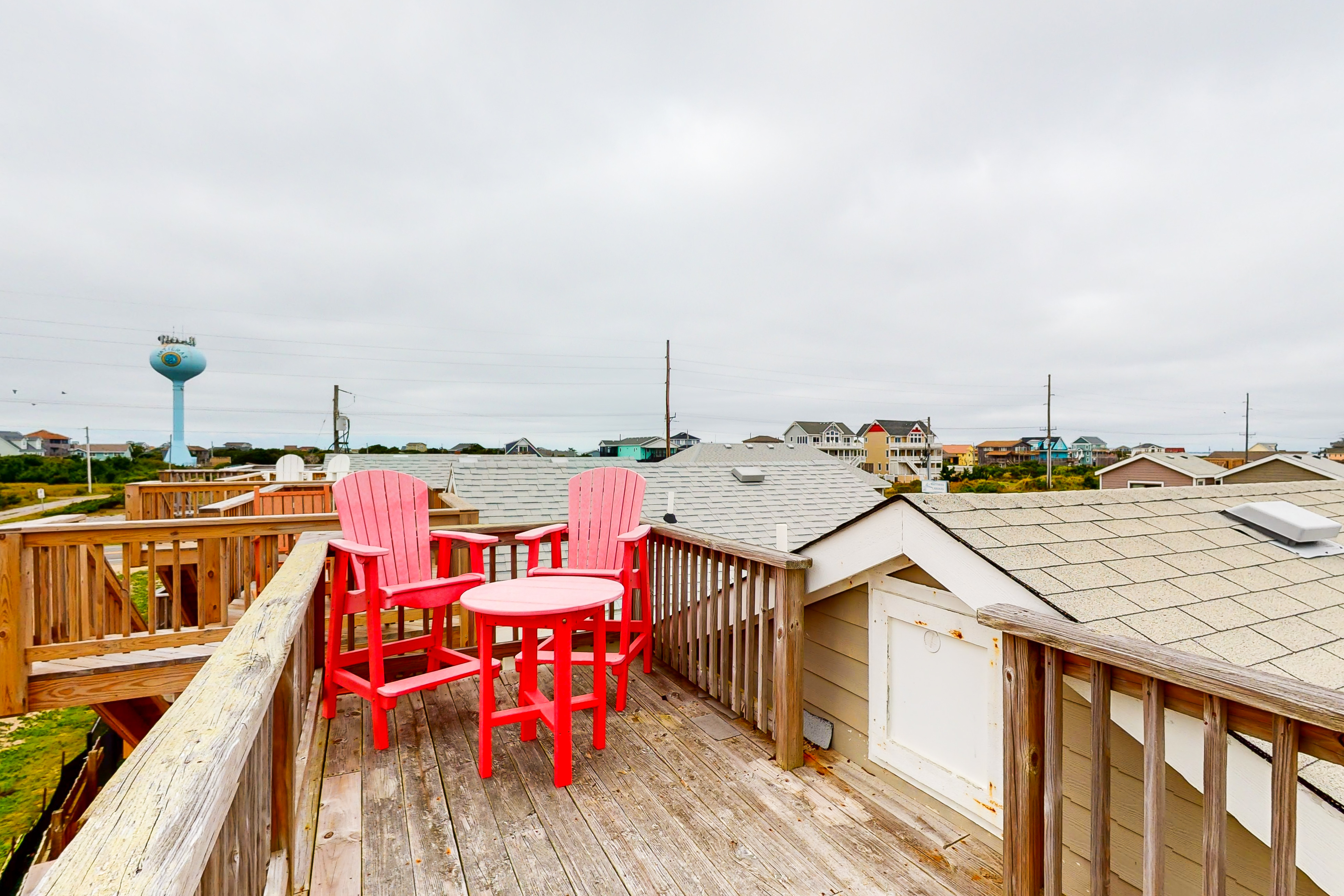 Oceanfront escape for two with fast WiFi, central AC, & easy beach access