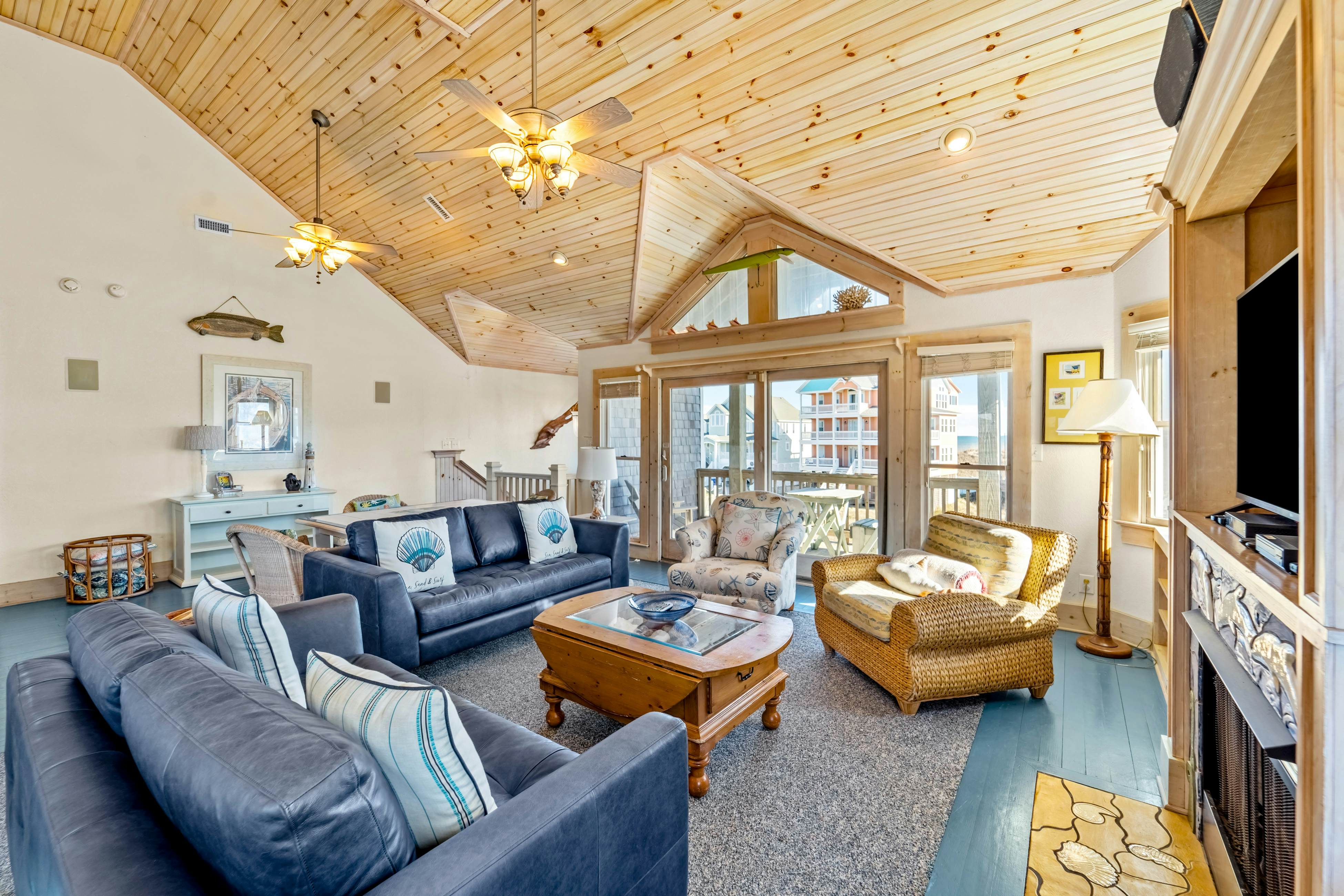 HALE135 Hatteras Memories