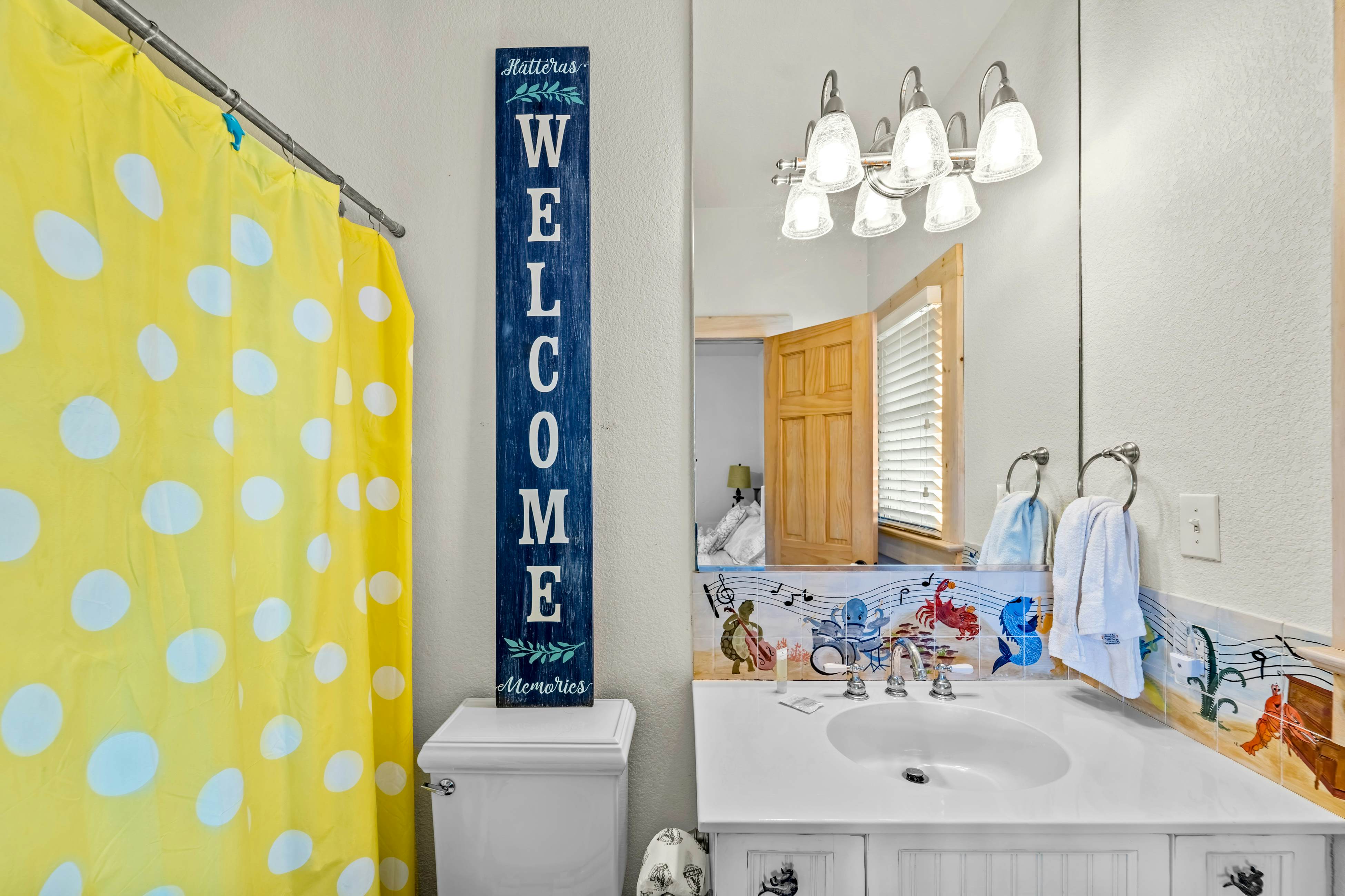 HALE135 Hatteras Memories