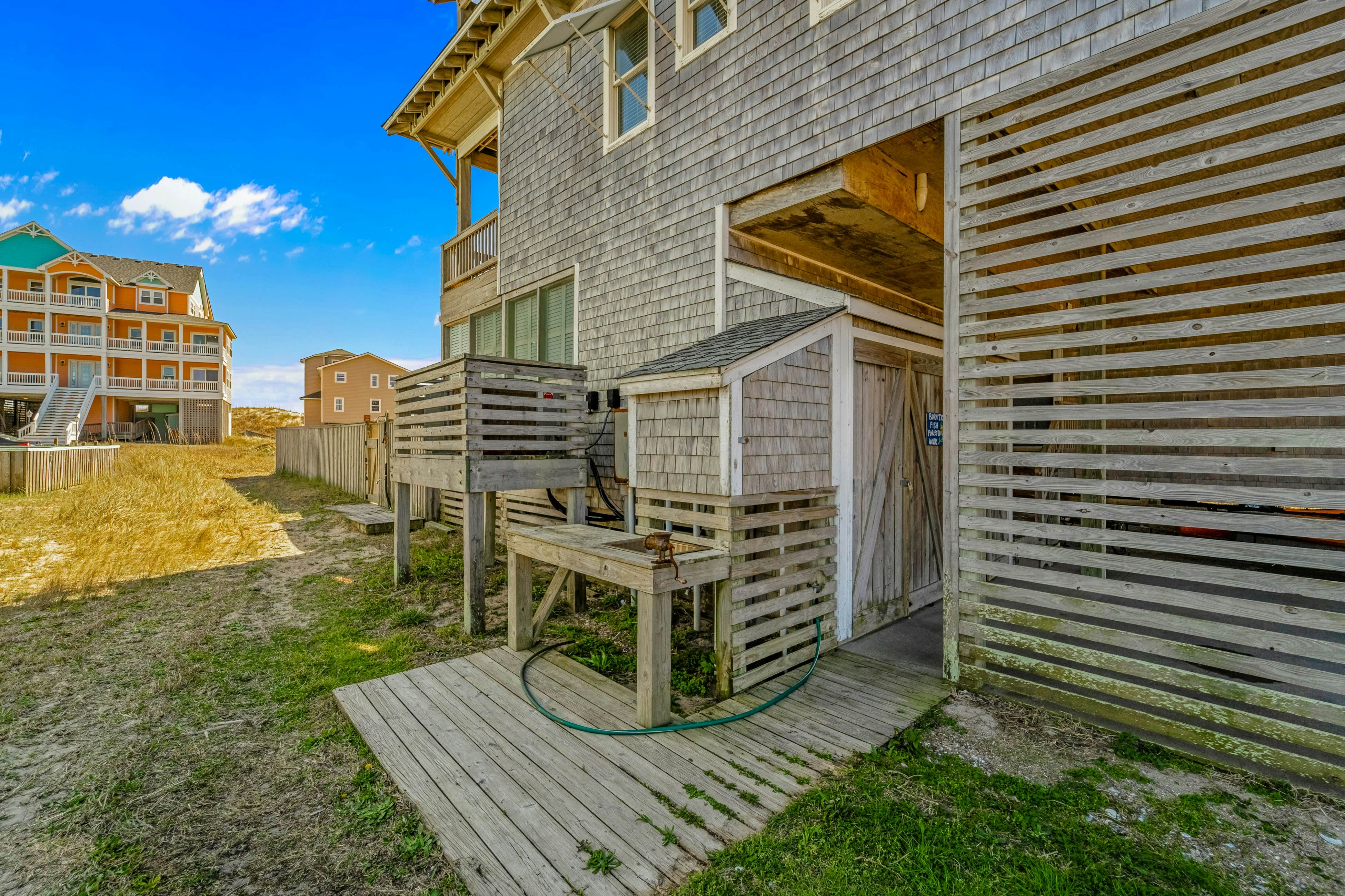 HALE135 Hatteras Memories