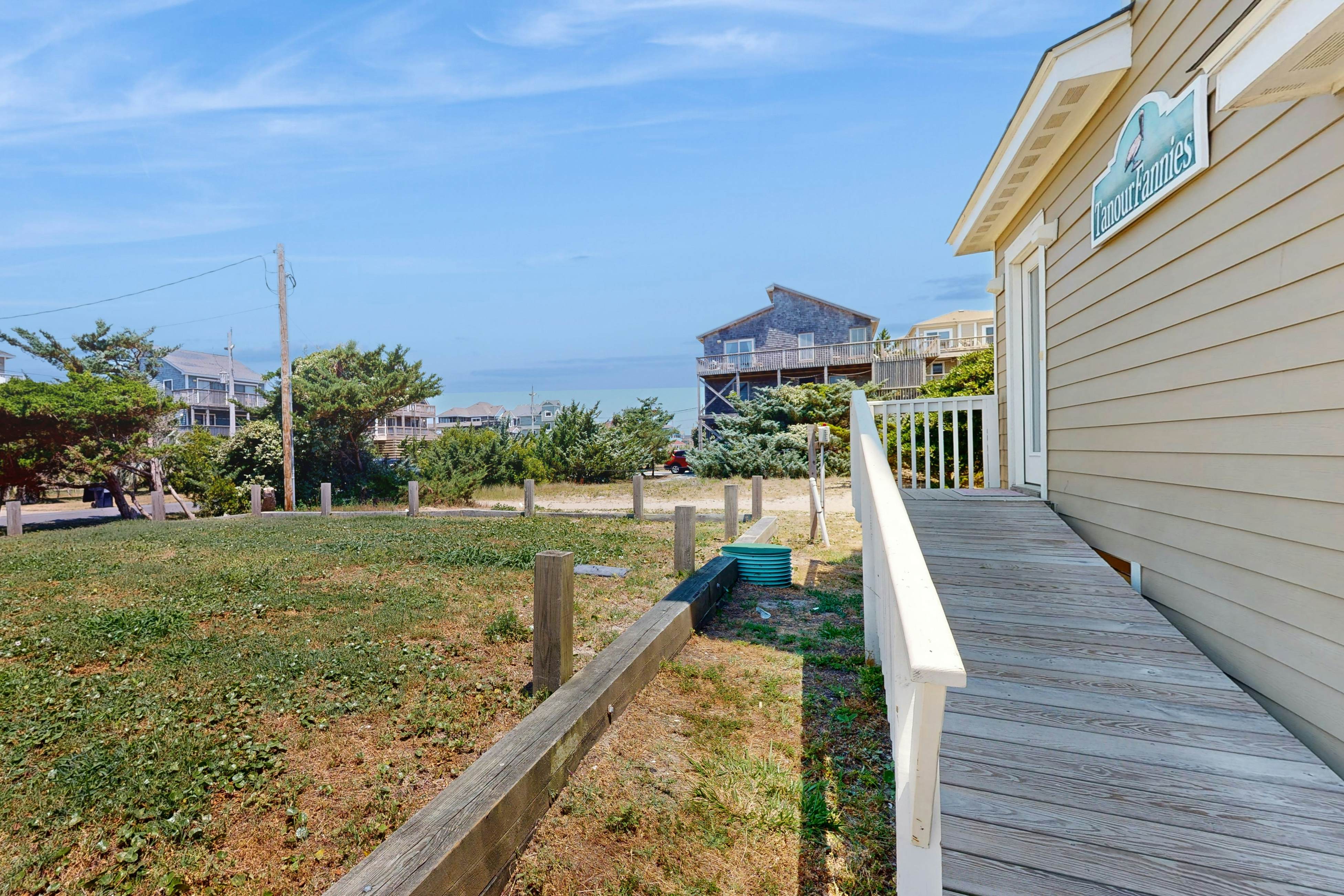 WVSIH14 TanOurFannies