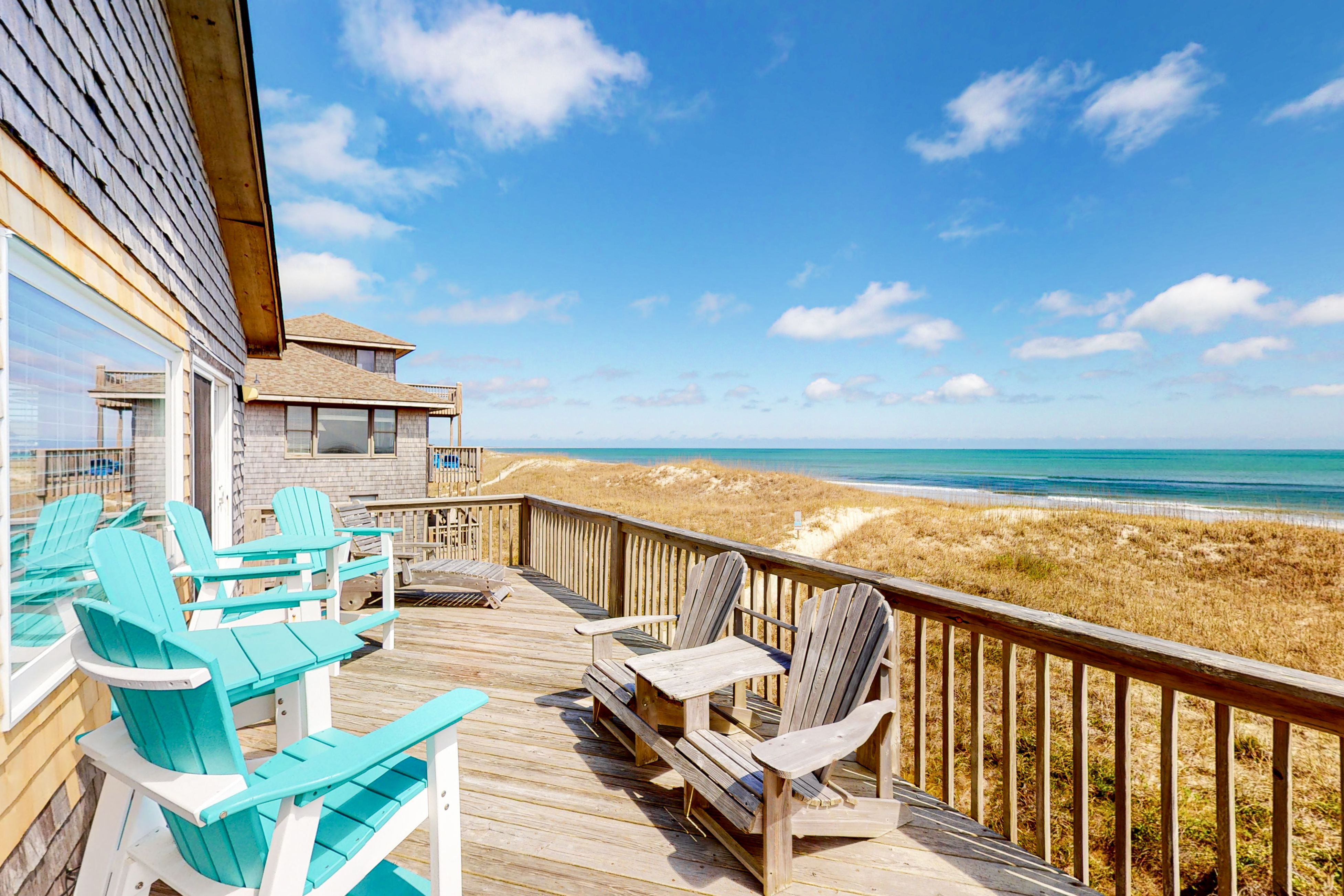Oceanfront, Dog-Friendly House w/Central AC, Free WiFi, Shared Pool, Private W/D