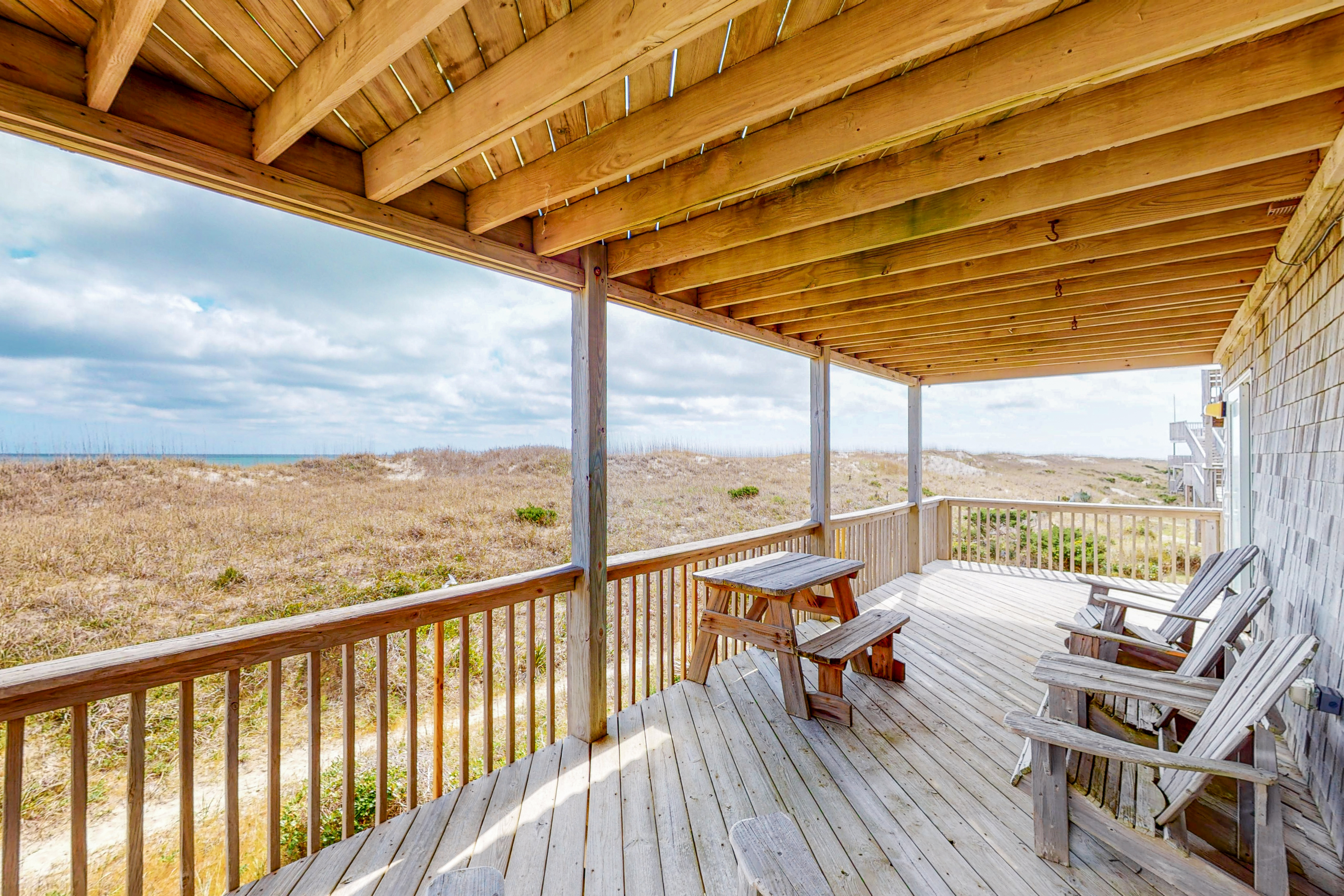 Oceanfront, Dog-Friendly House w/Central AC, Free WiFi, Shared Pool, Private W/D