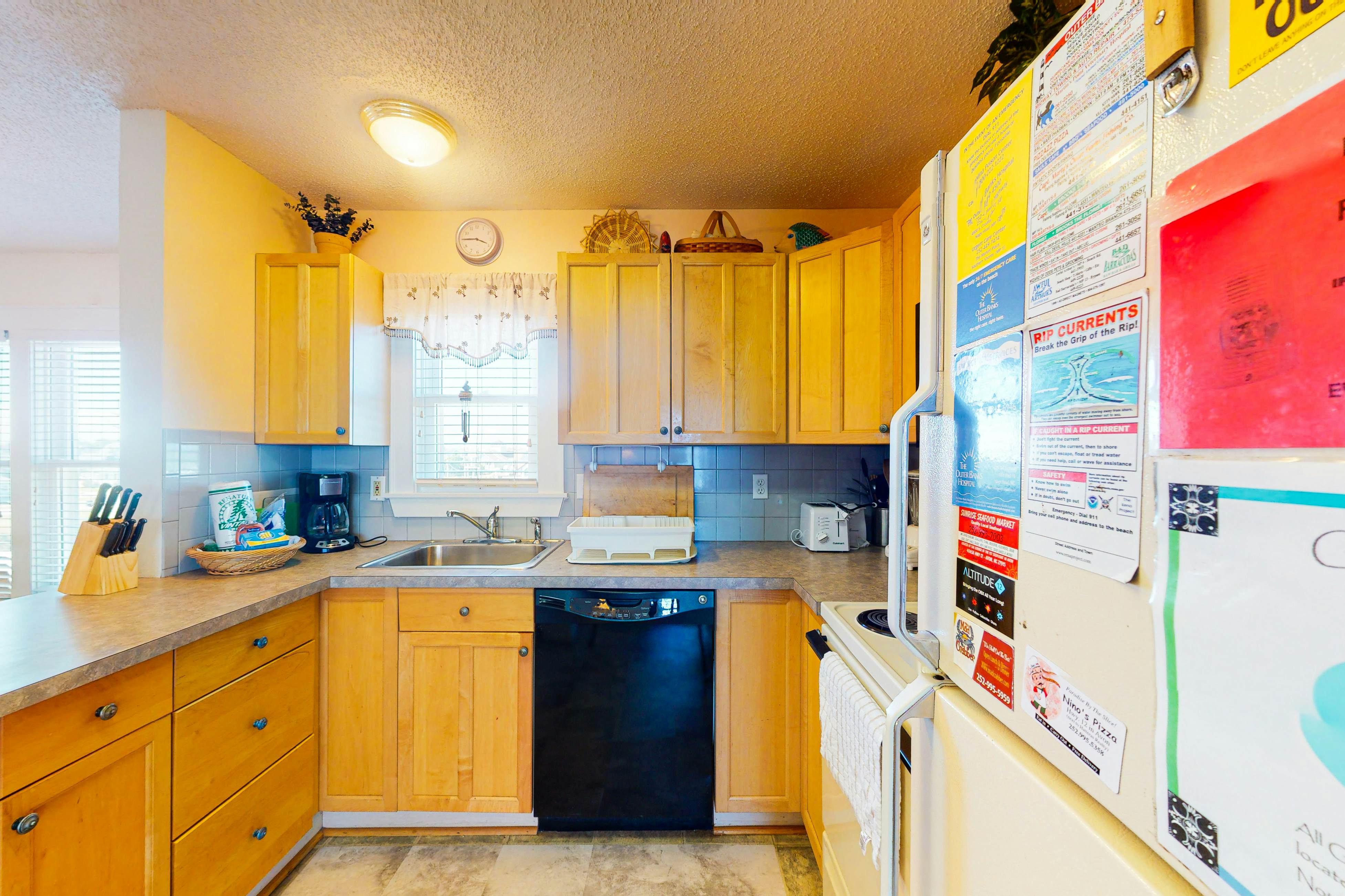 AVIK13 Avon Calling  #13-IC