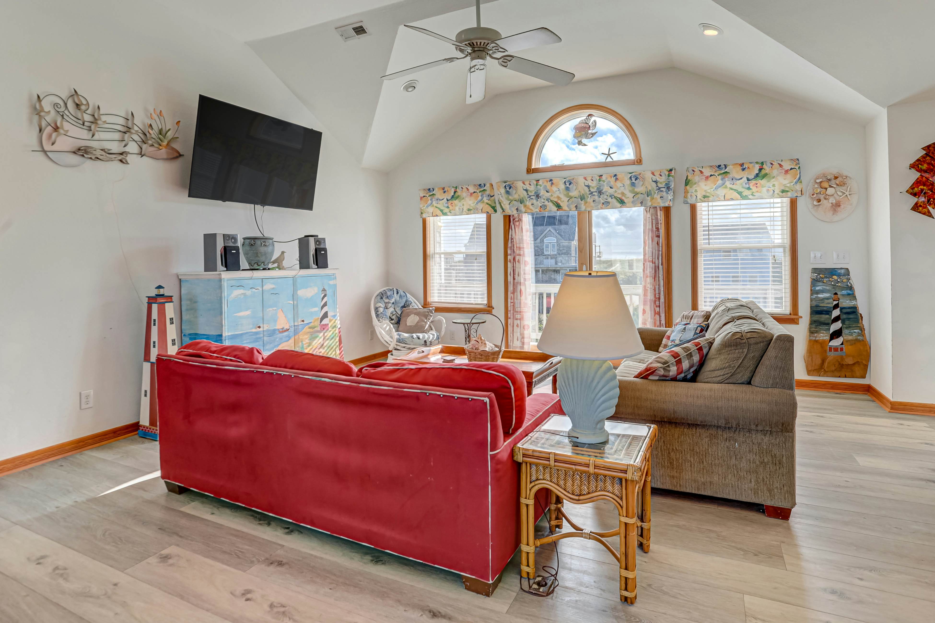 WVSIS7 Beauty on the Beach