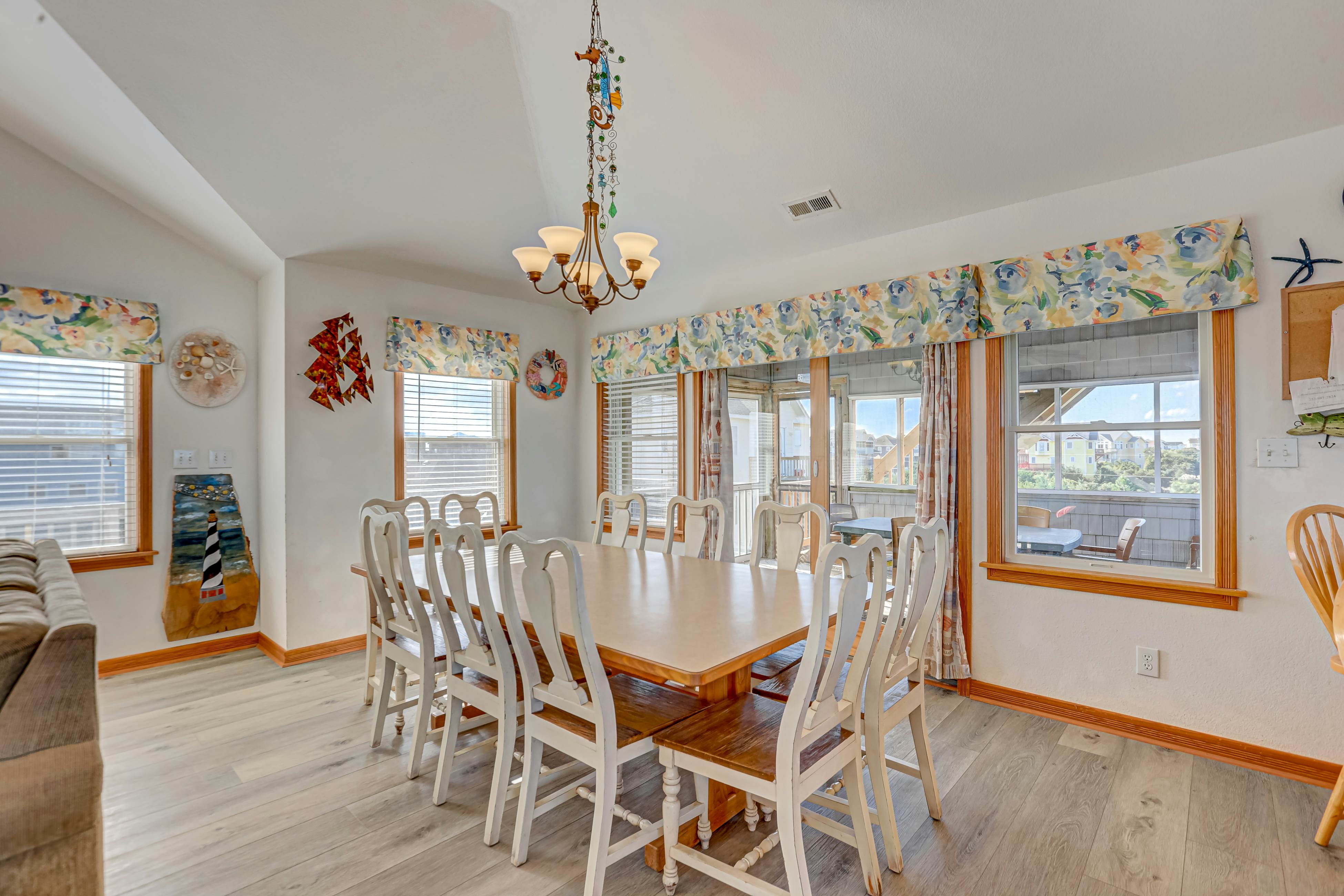 WVSIS7 Beauty on the Beach