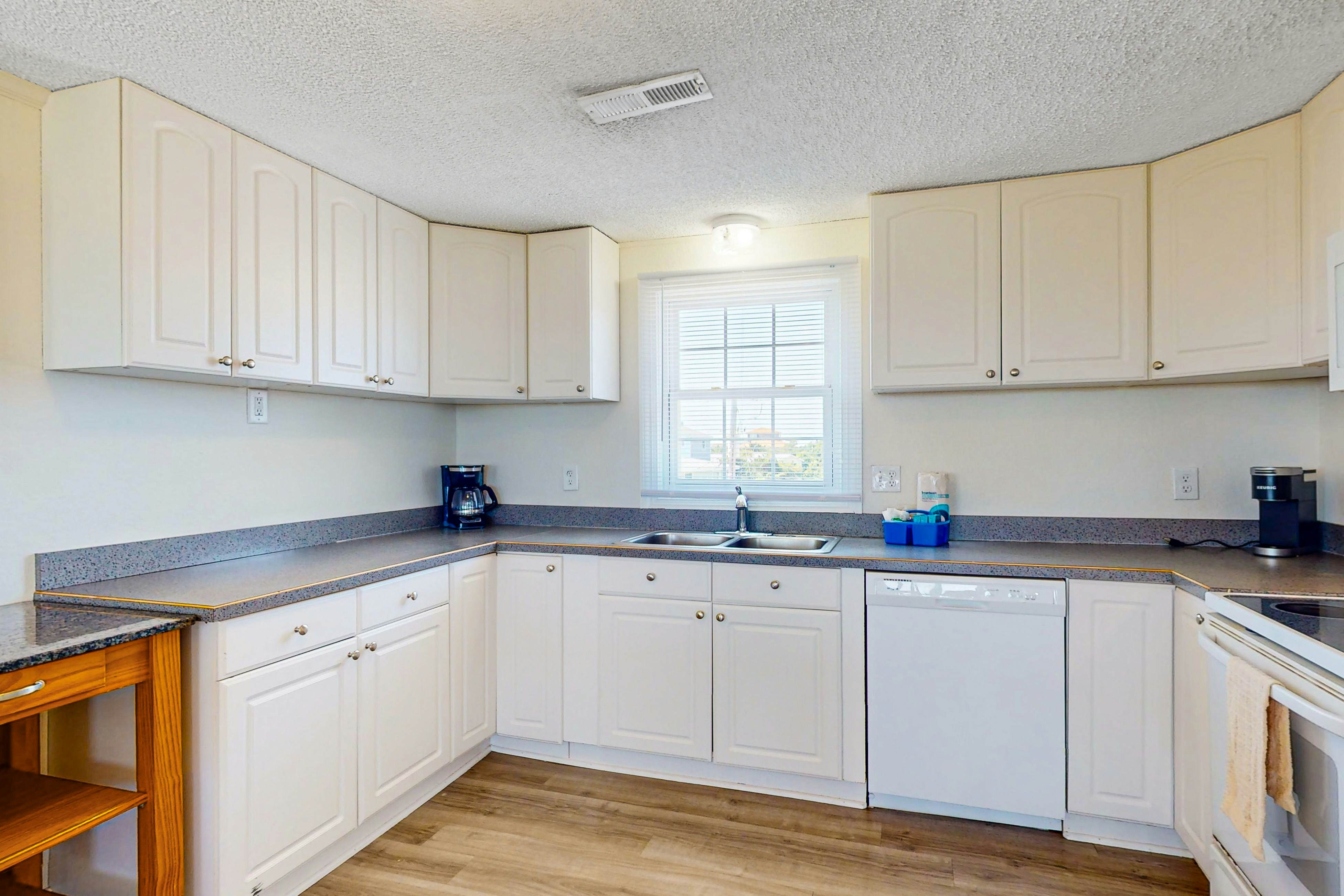 AVDE19 Kinnakeet Dunes