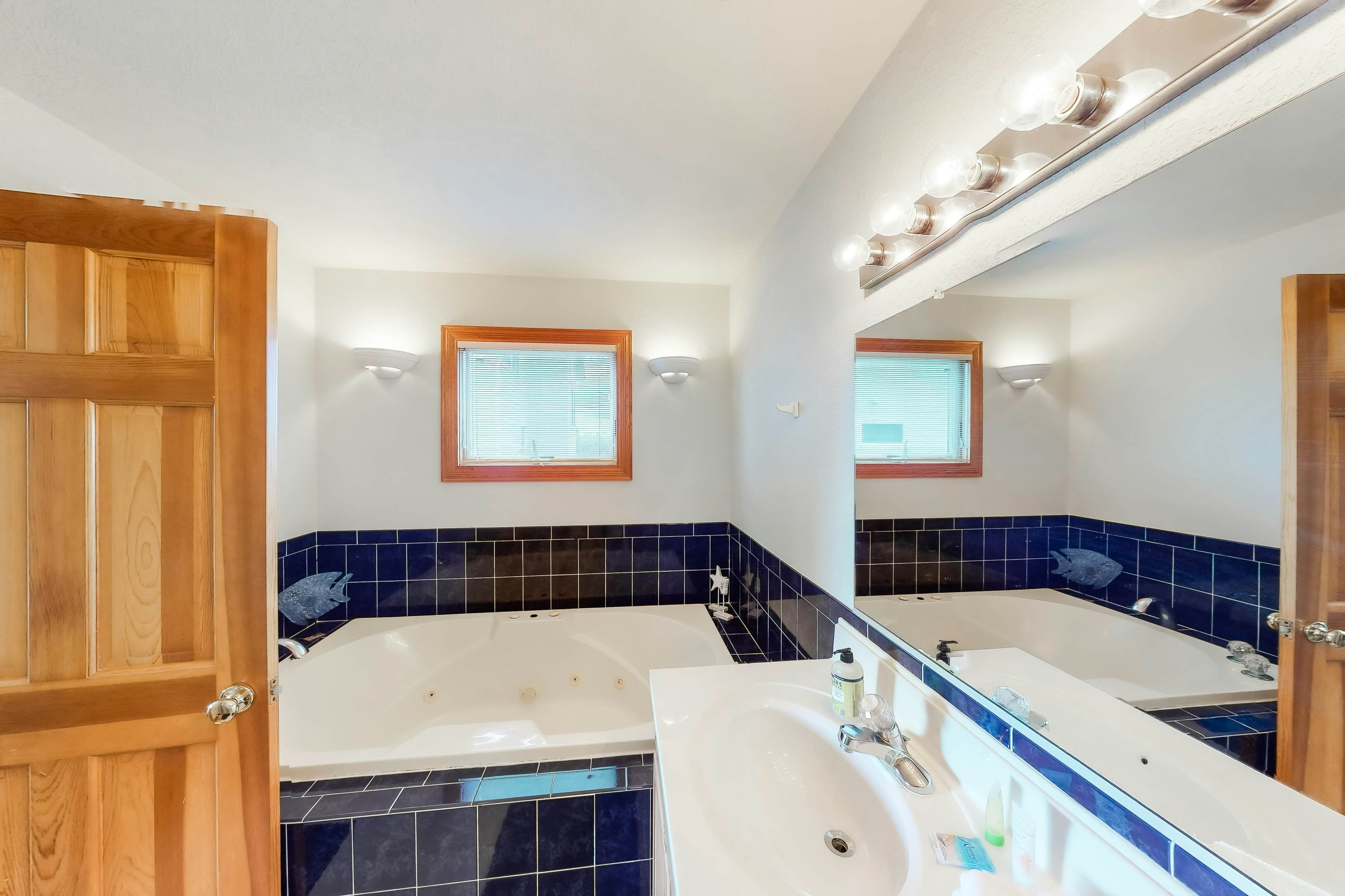 AVKS257 Shenanigans #57-2