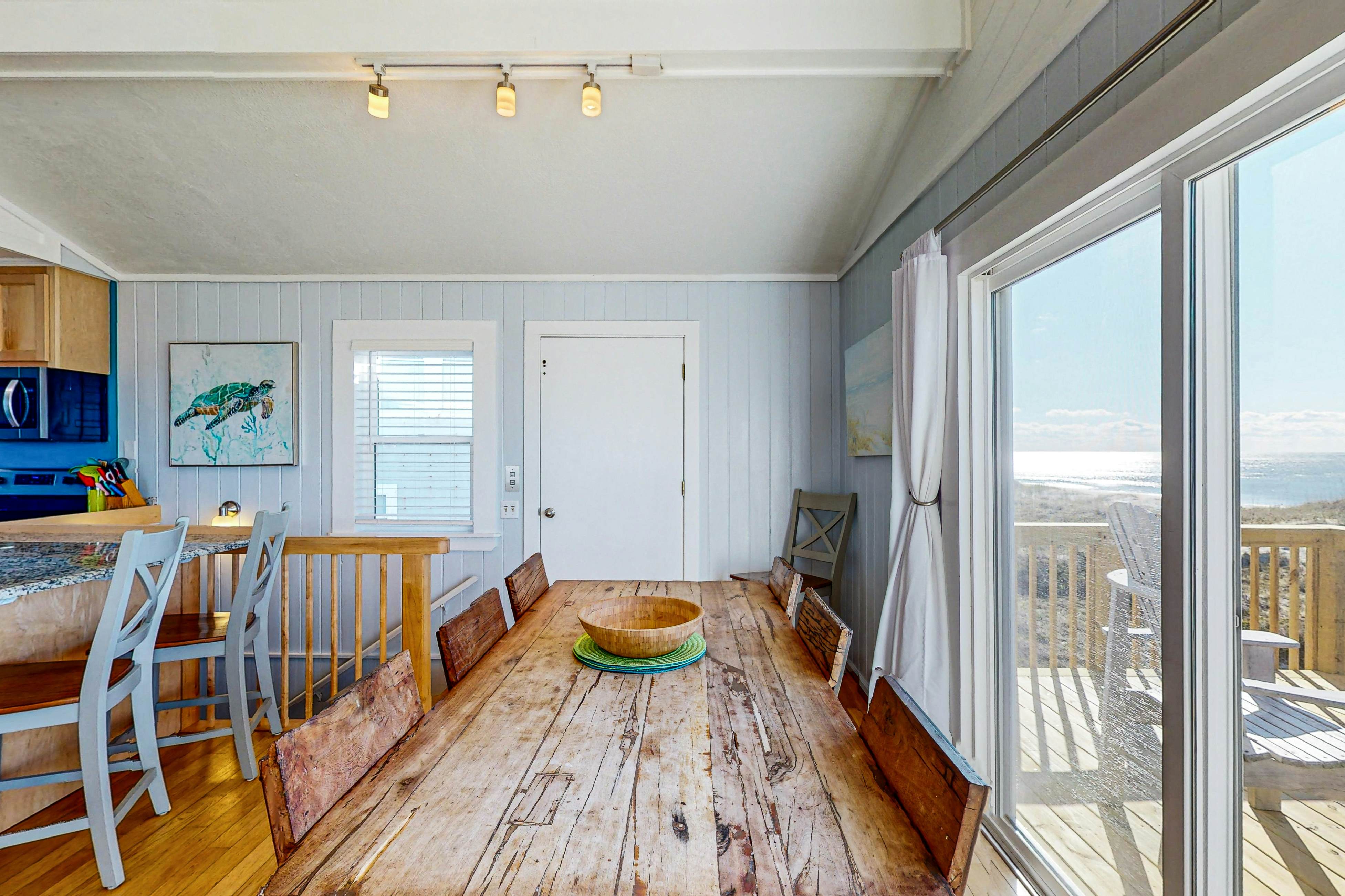 FOMV4 Happiness on the Beach