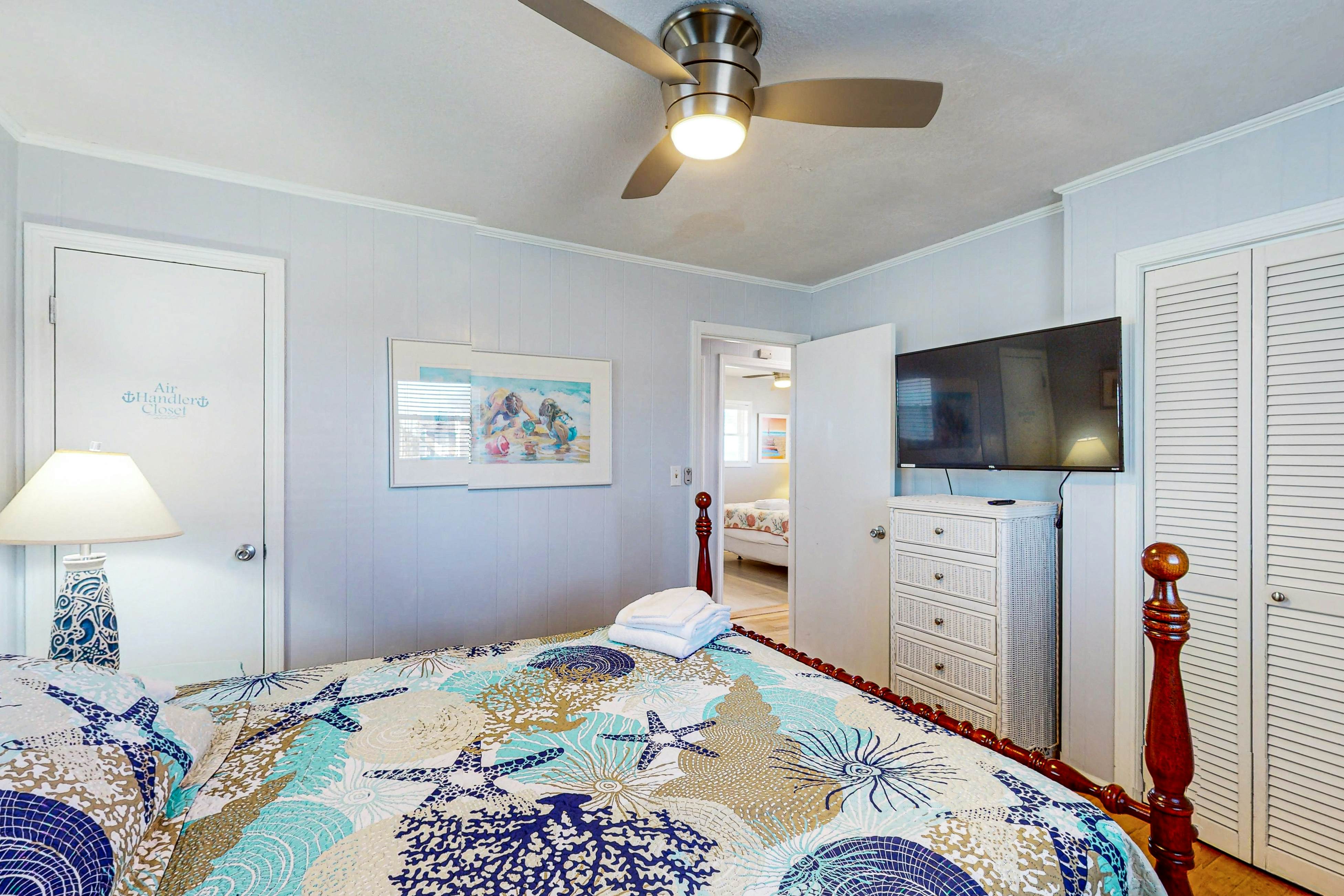 FOMV4 Happiness on the Beach