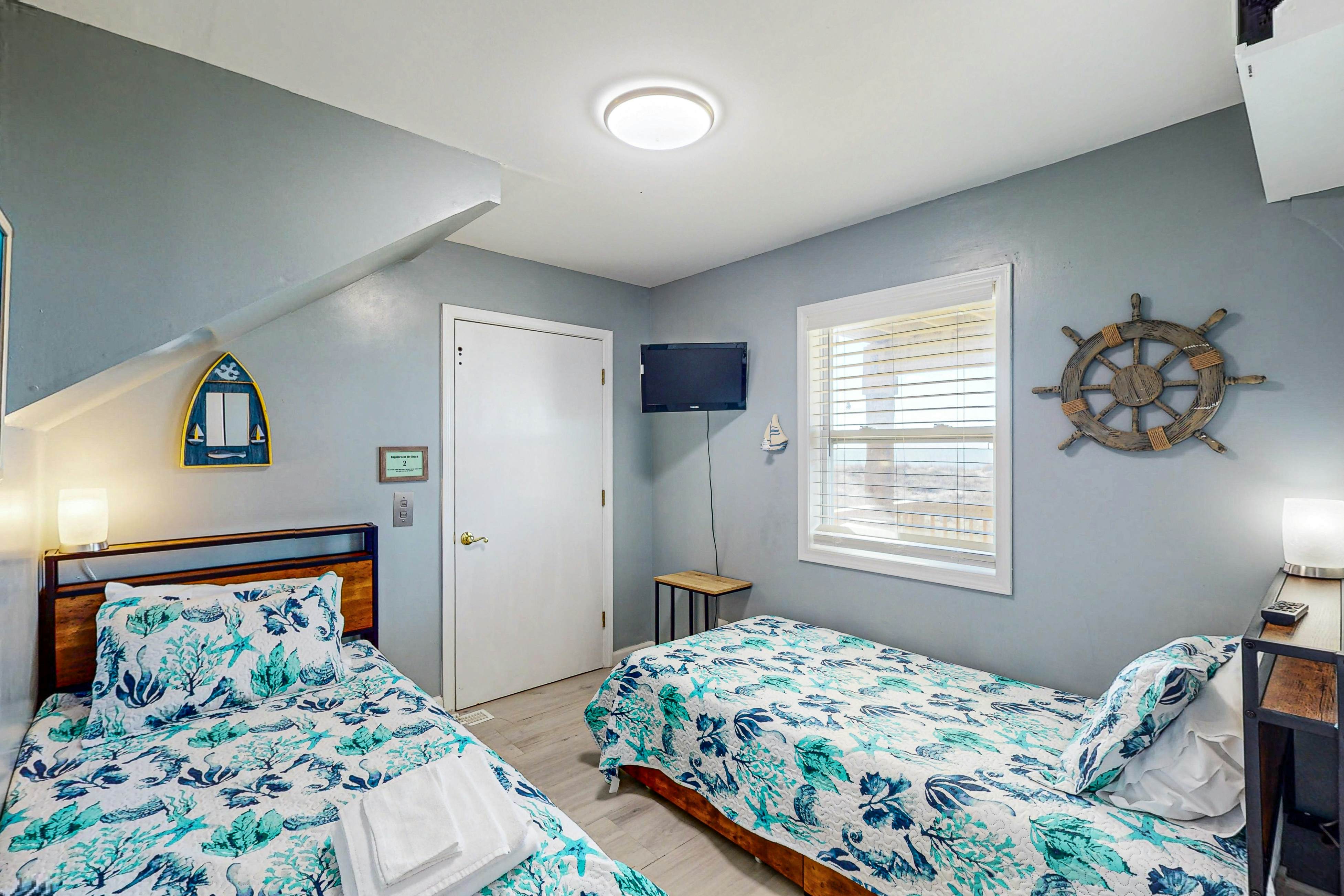 FOMV4 Happiness on the Beach