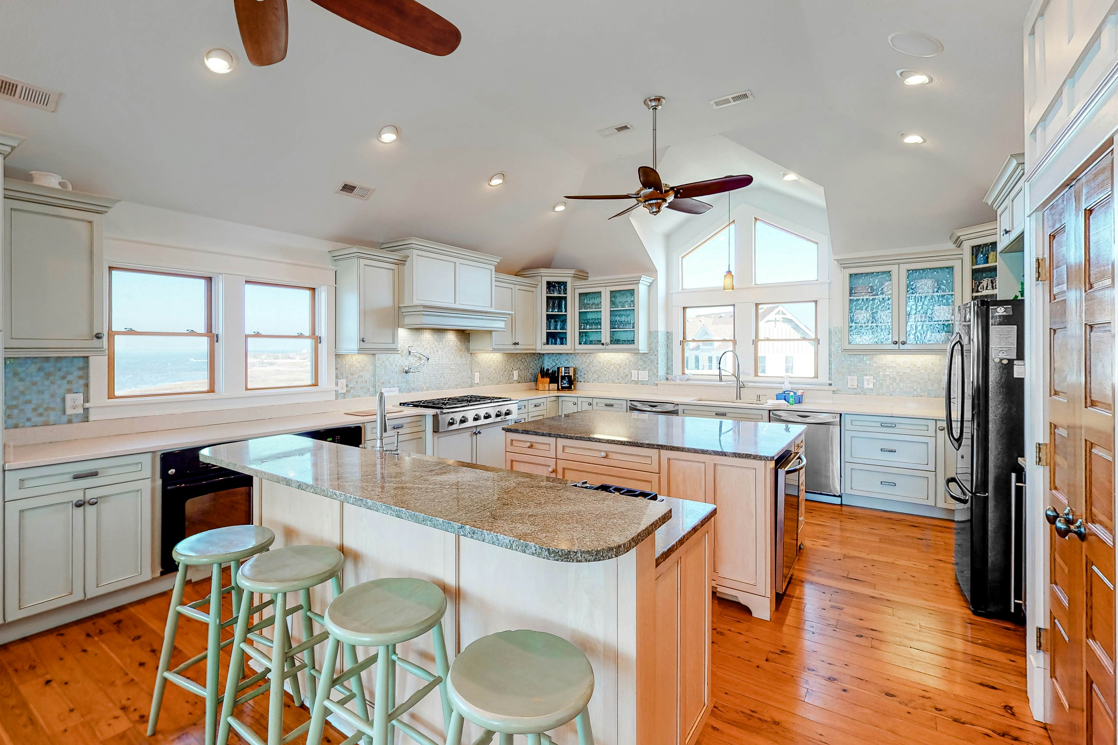 AVKS229 Heaven's Gate #9-22