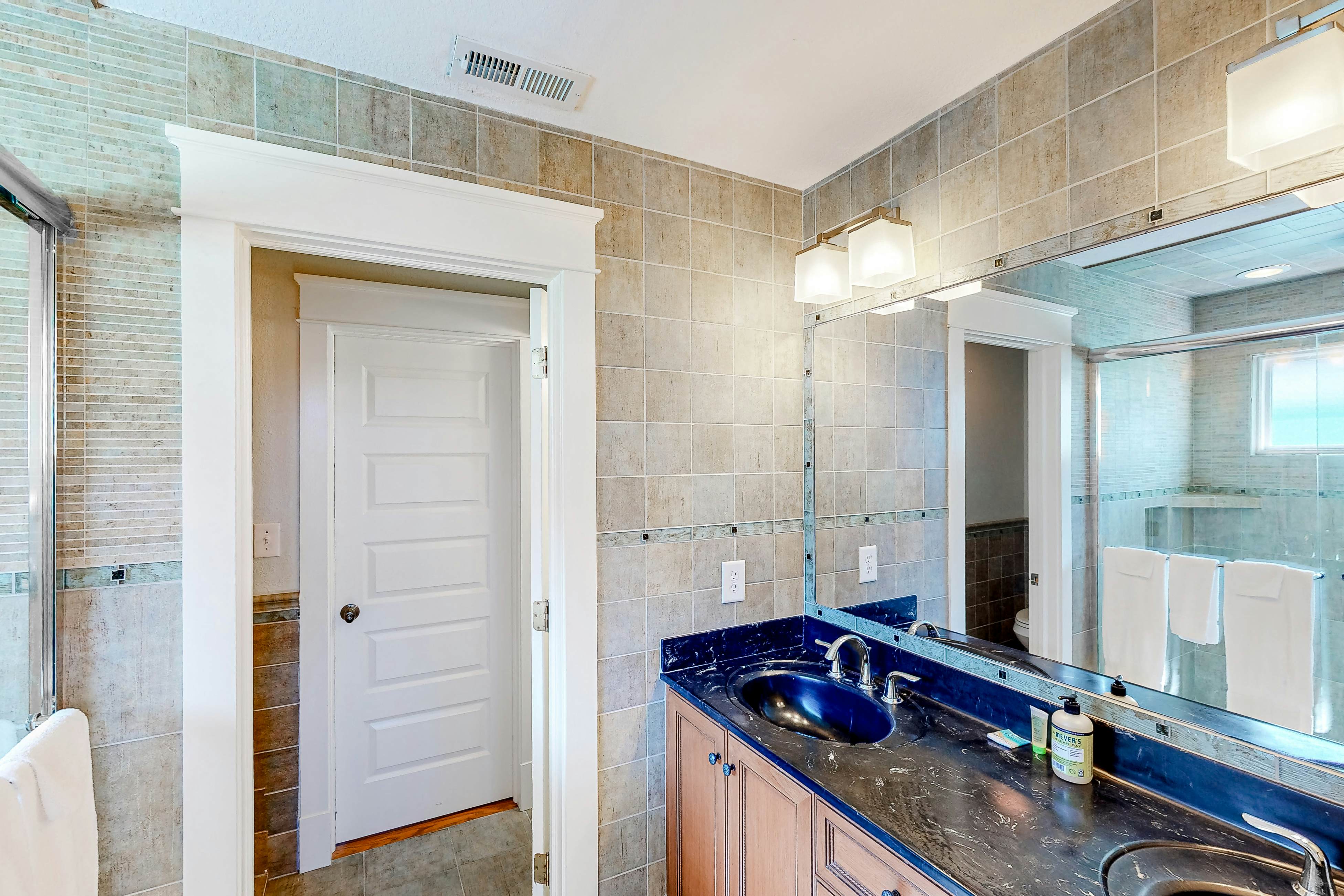 AVKS229 Heaven's Gate #9-22