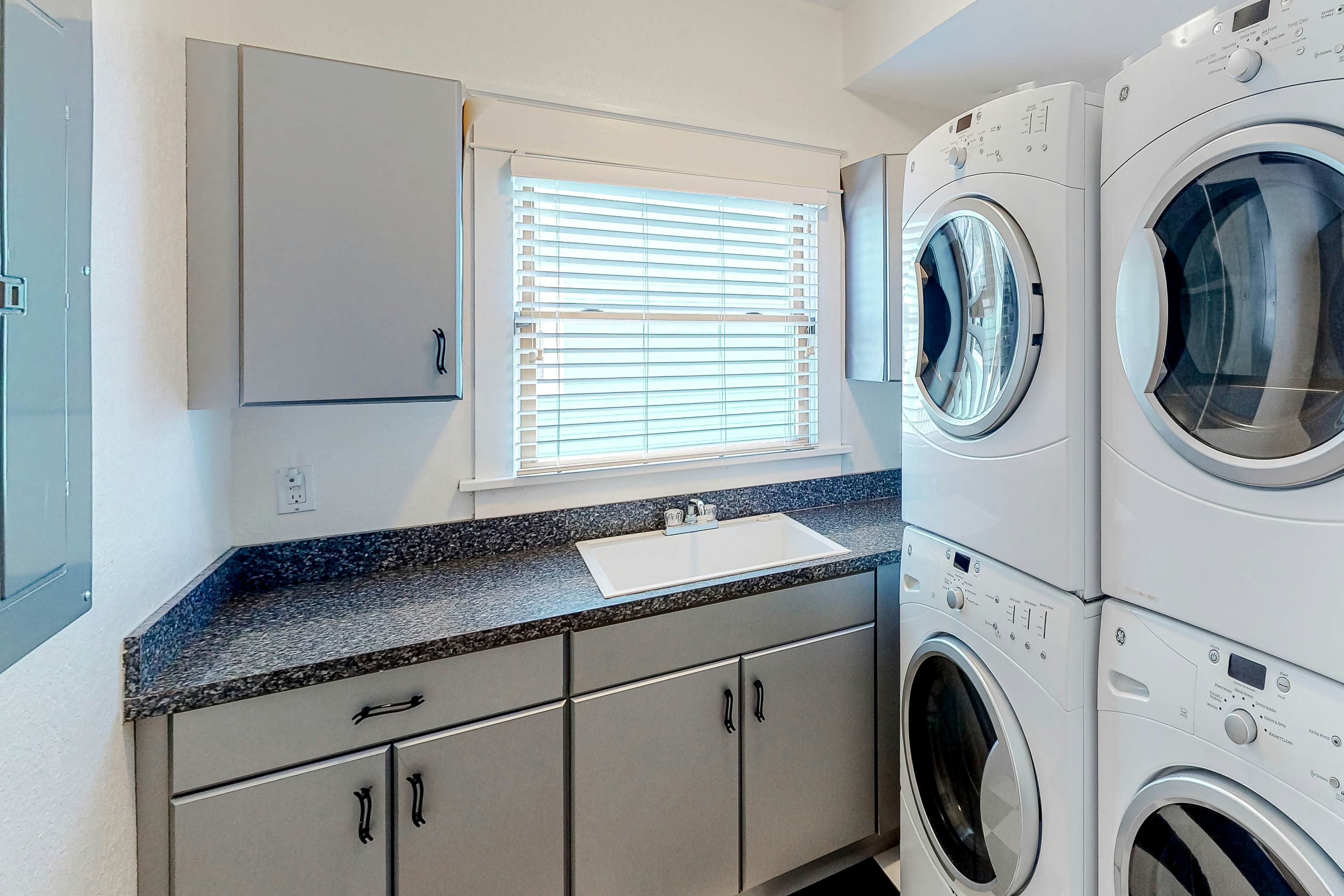 AVKS229 Heaven's Gate #9-22