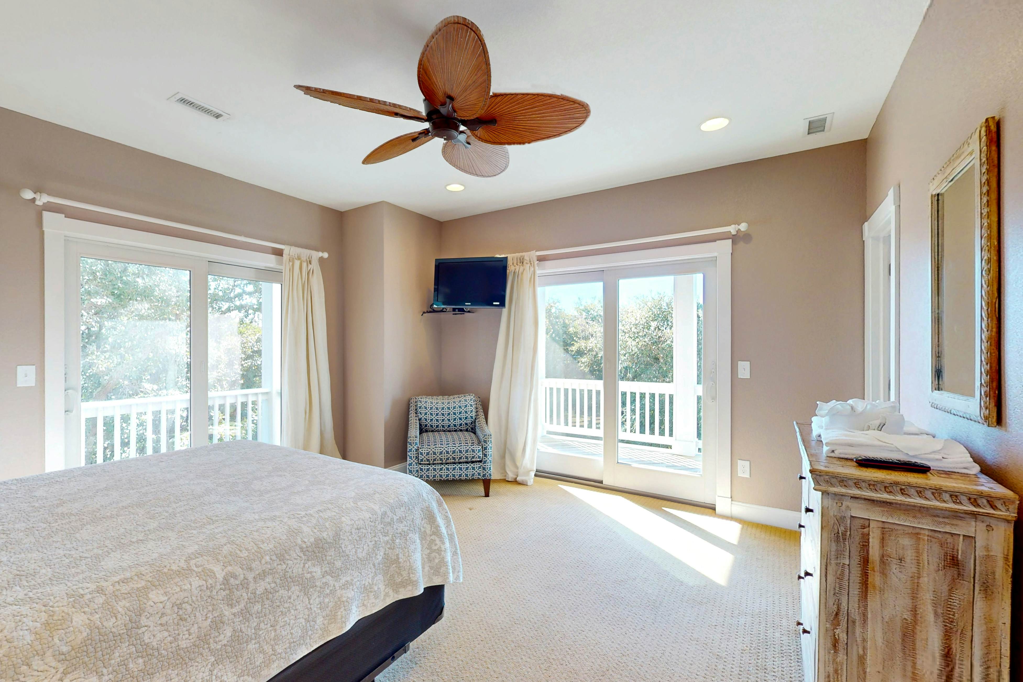 FOLE100 Oak Dunes 100