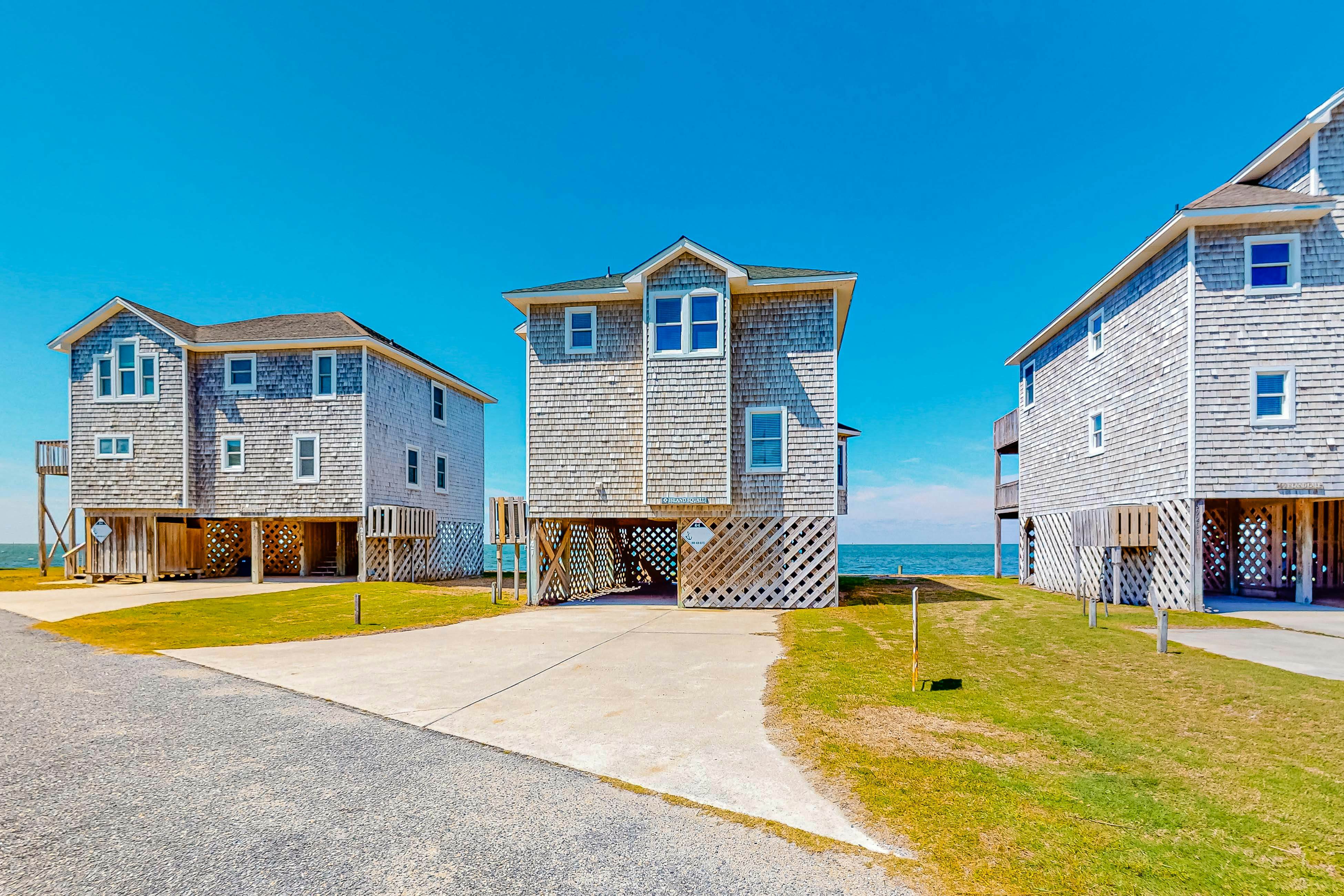 AVIC4 Island Squall  #4-I