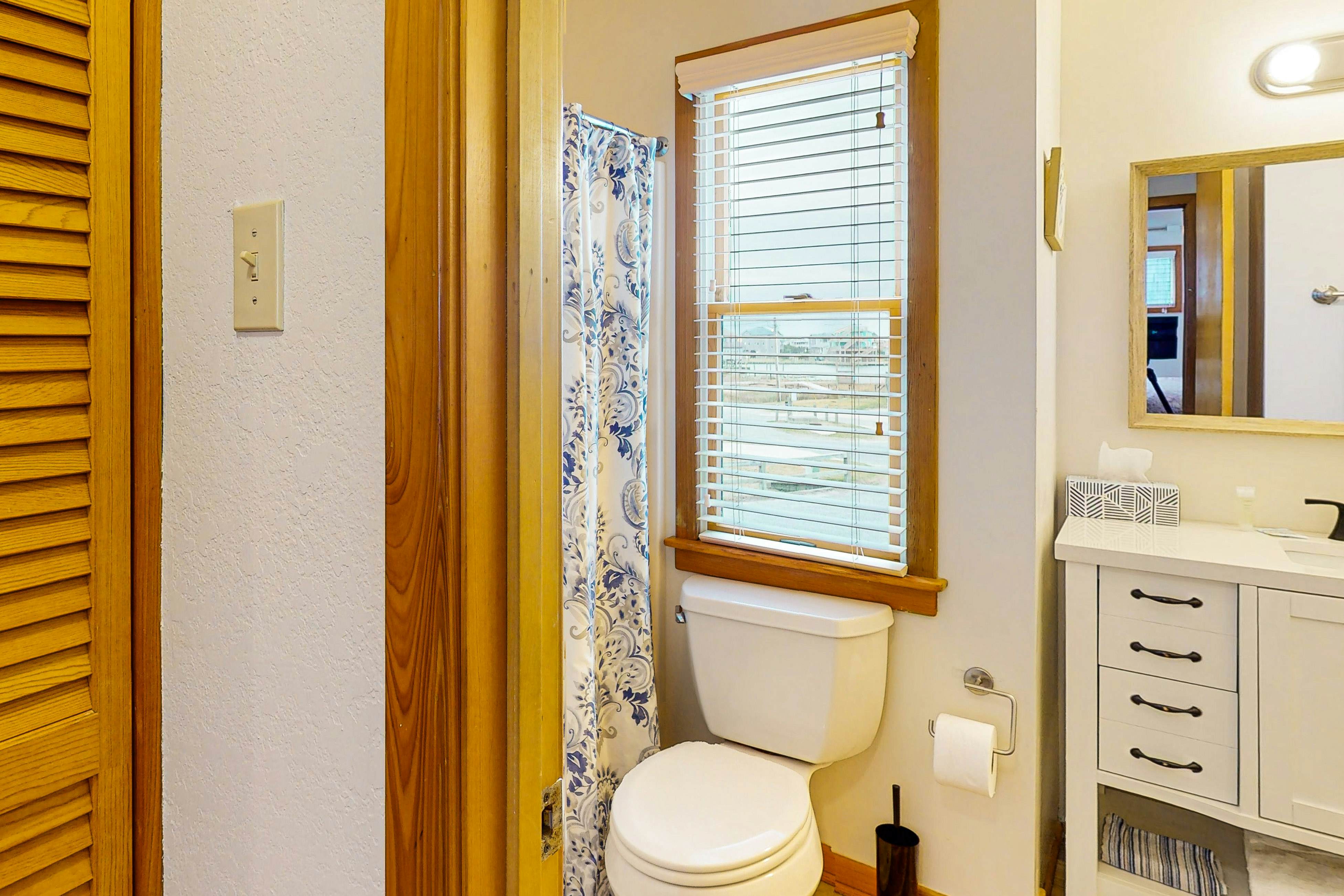 AVIC4 Island Squall  #4-I