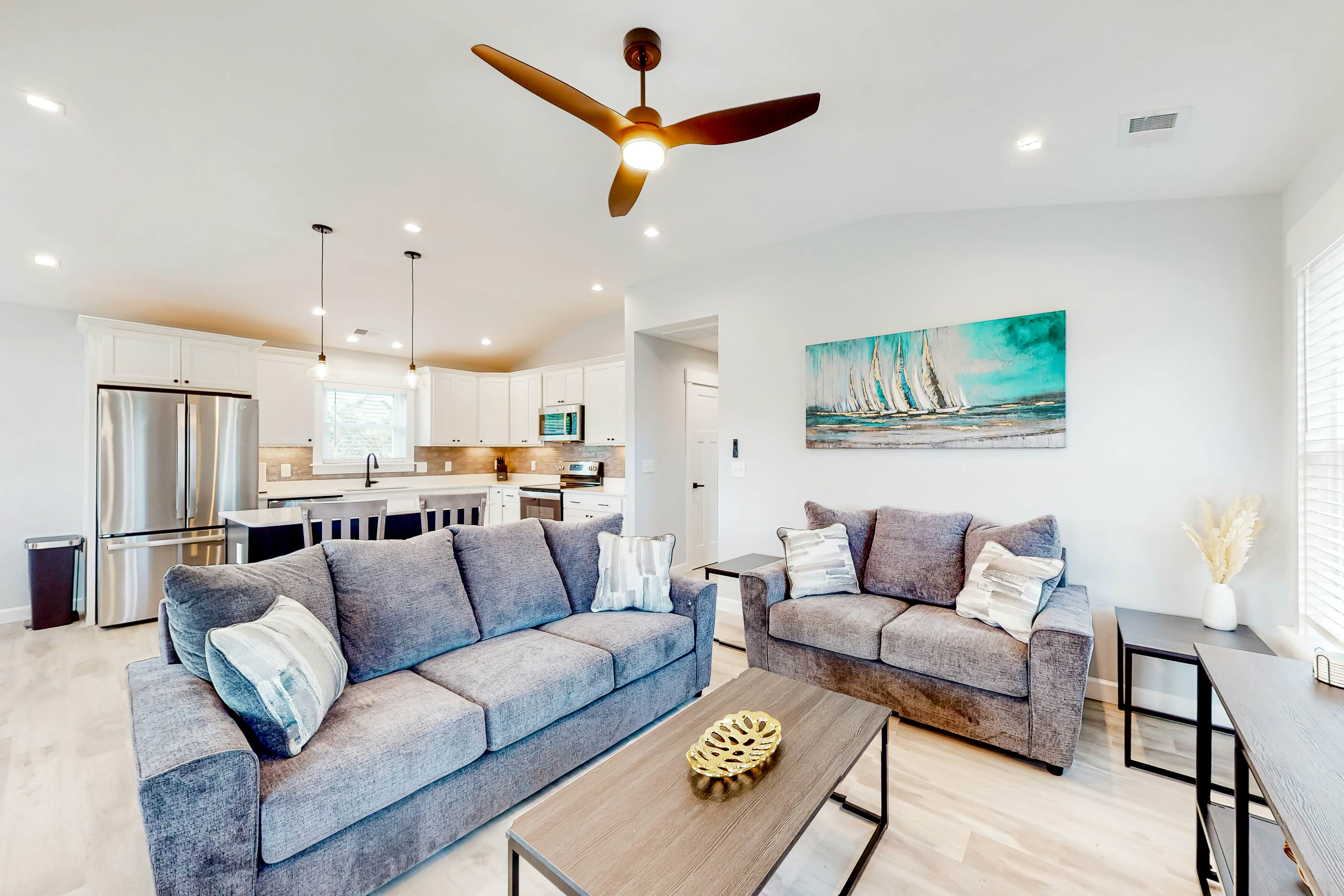 AV100 Coastal Paradise