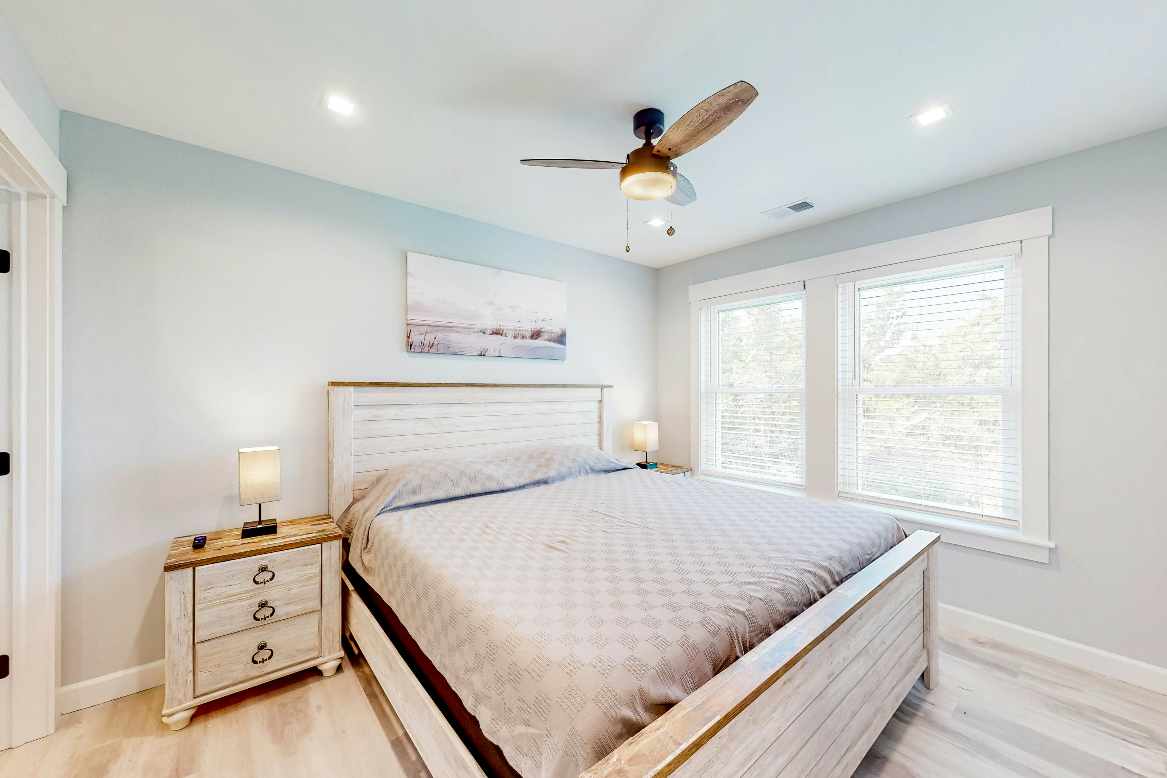 AV100 Coastal Paradise