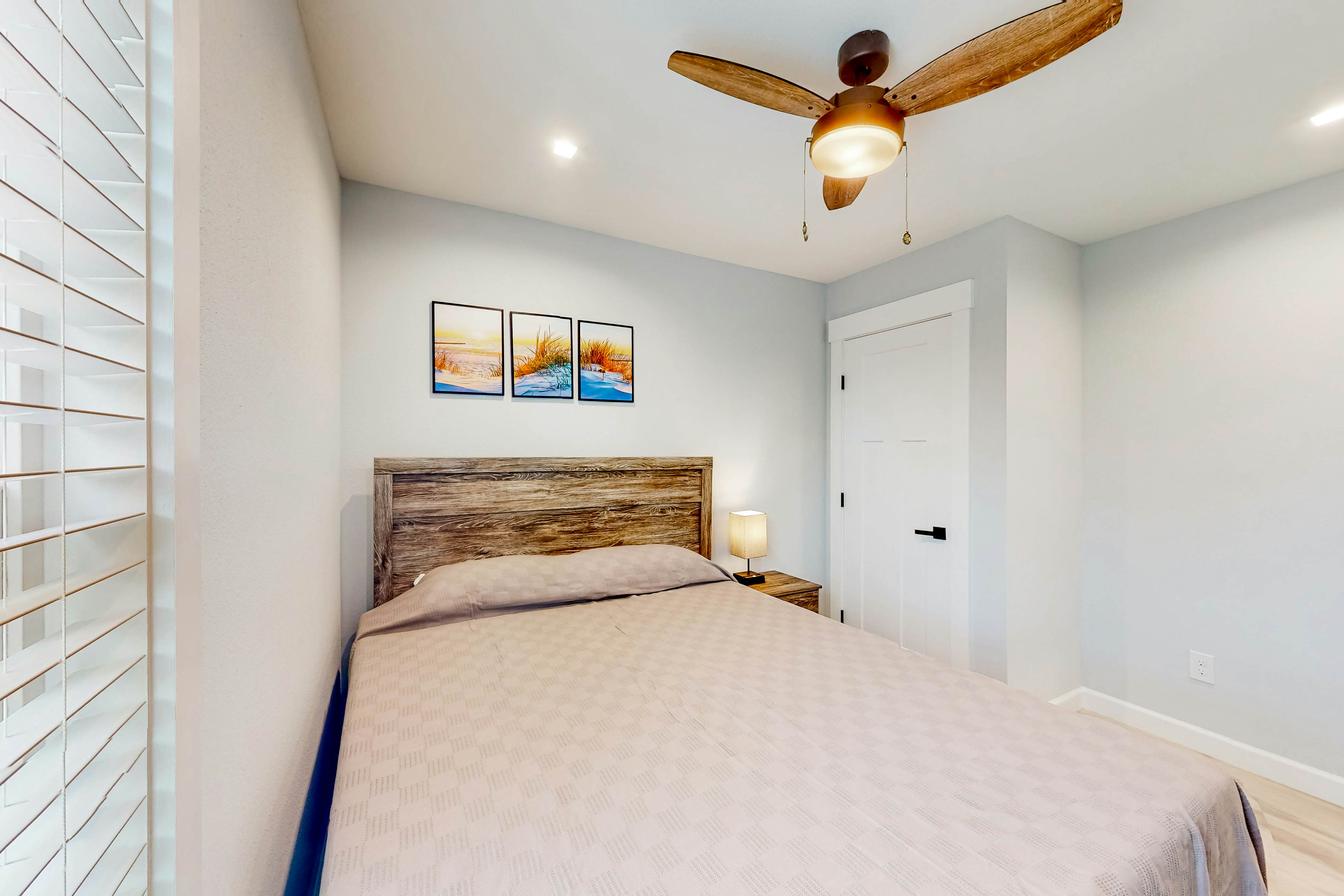 AV100 Coastal Paradise