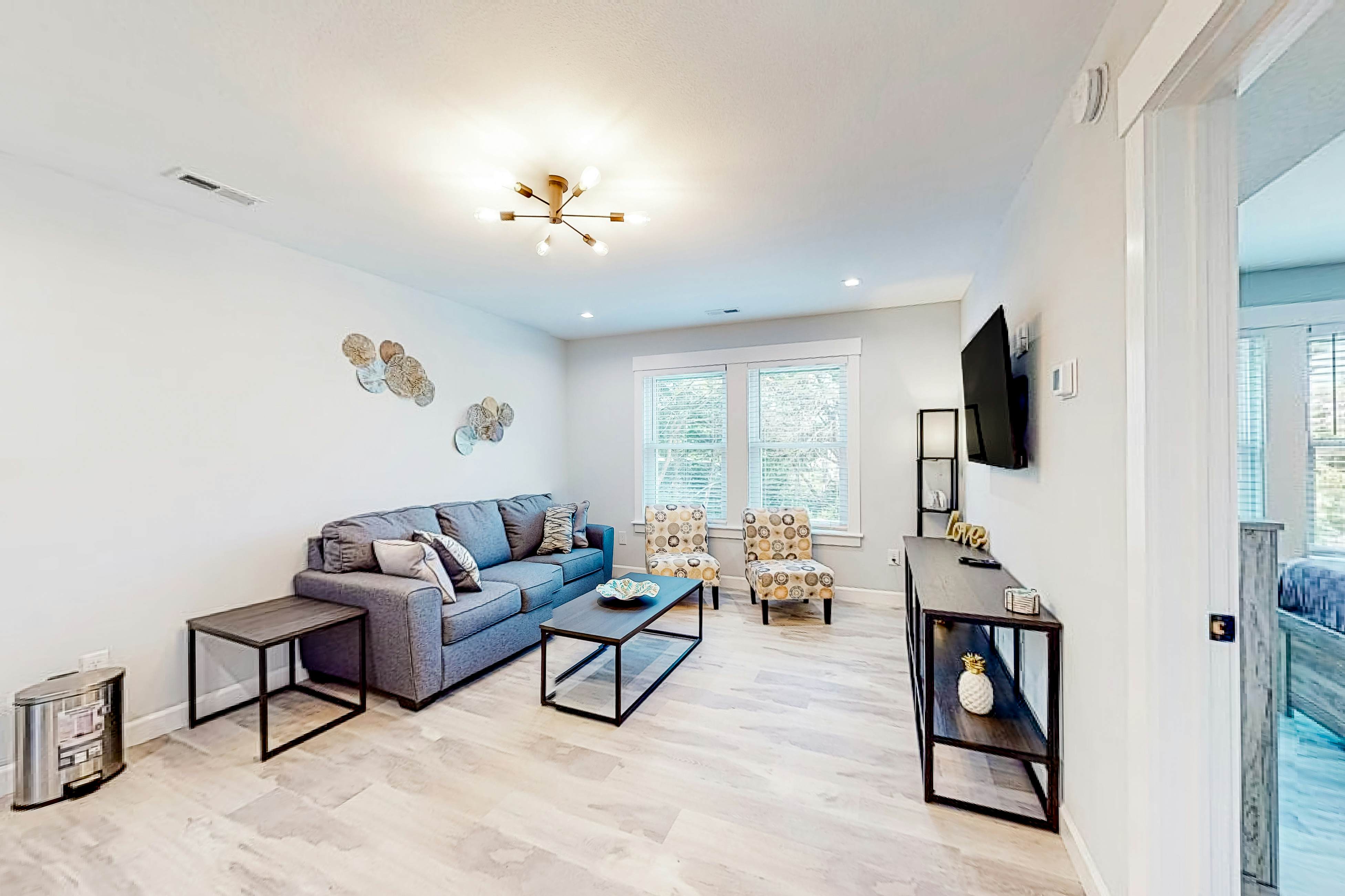 AV100 Coastal Paradise