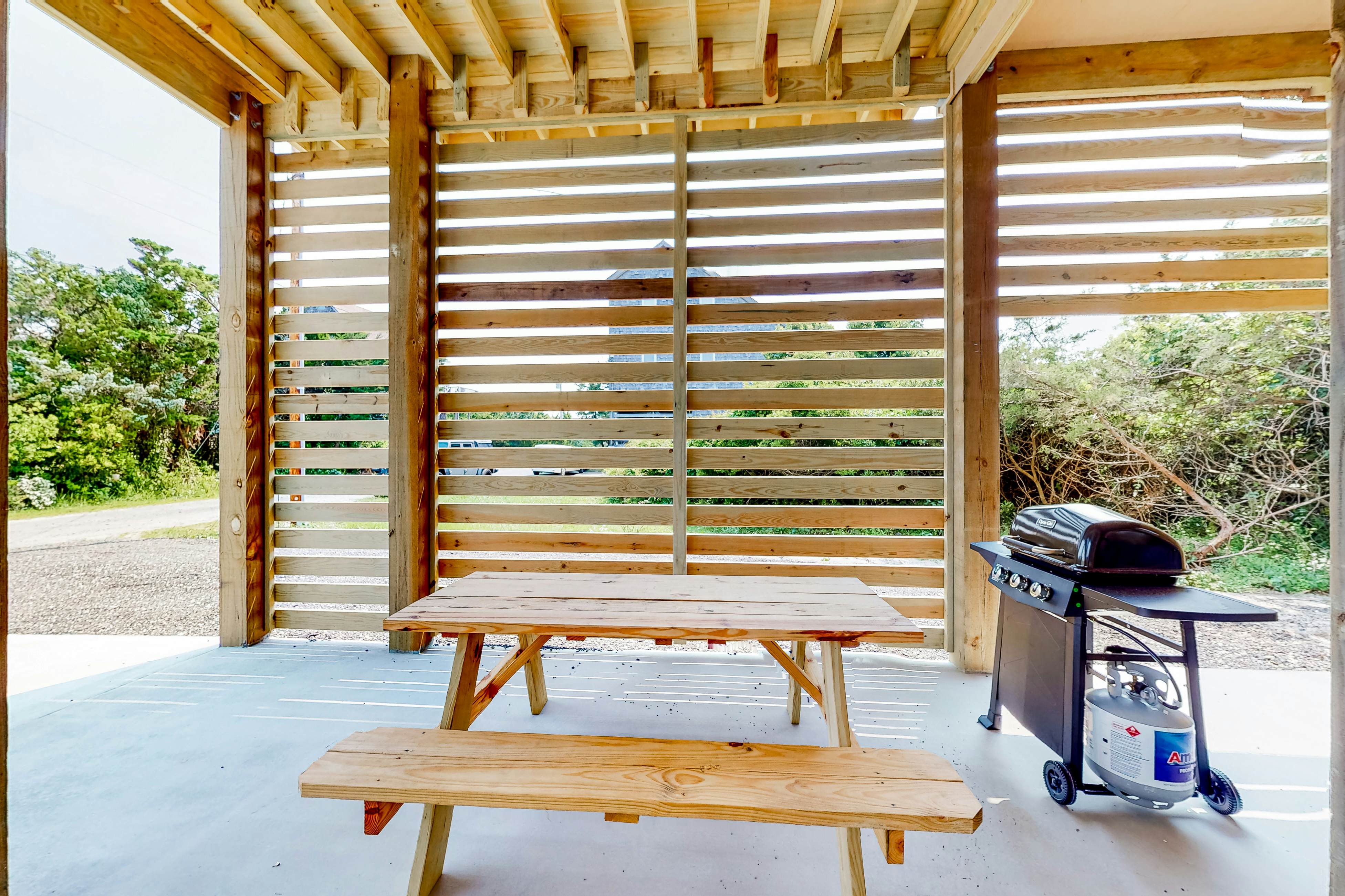 AV100 Coastal Paradise