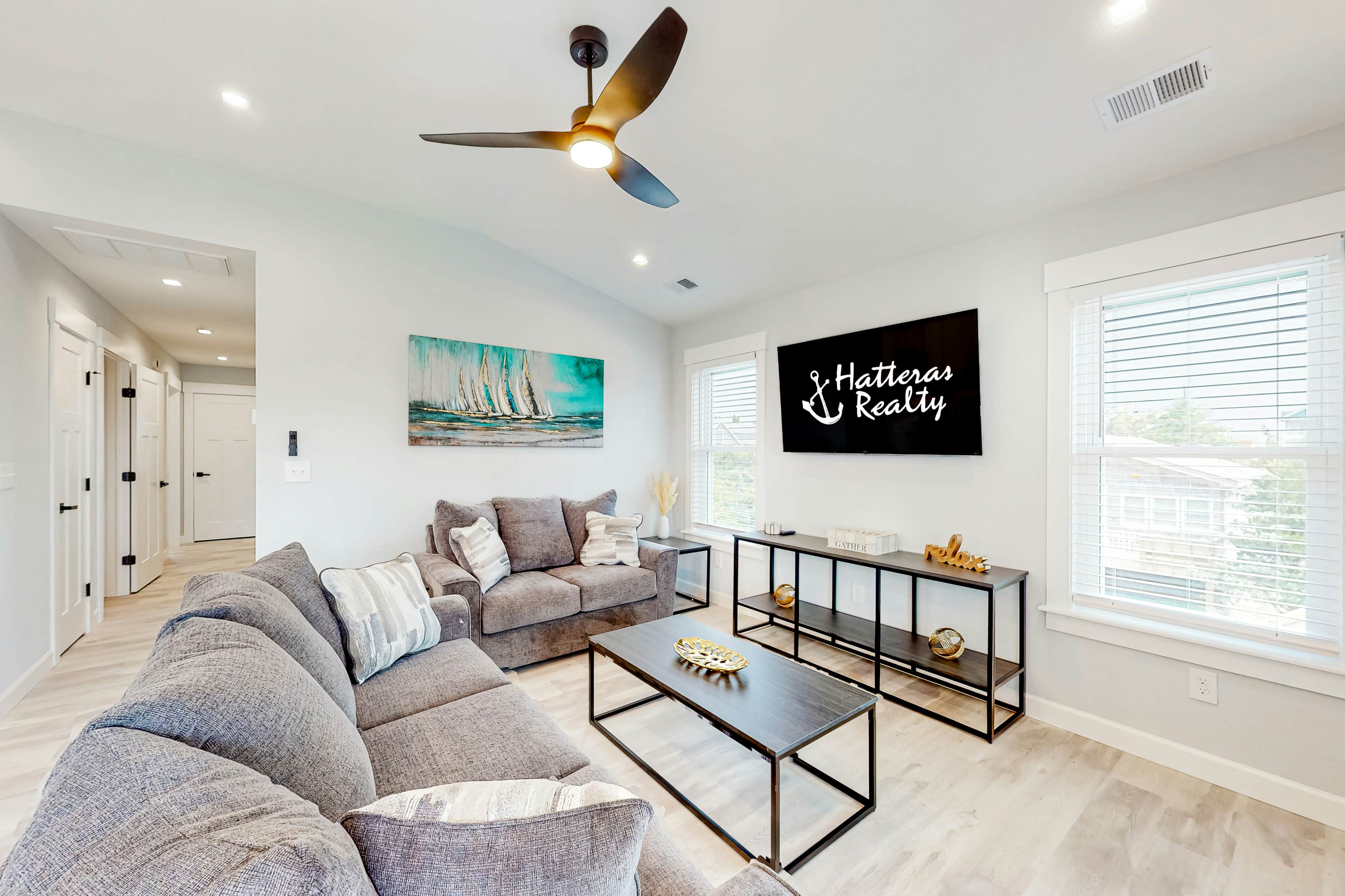 AV100 Coastal Paradise