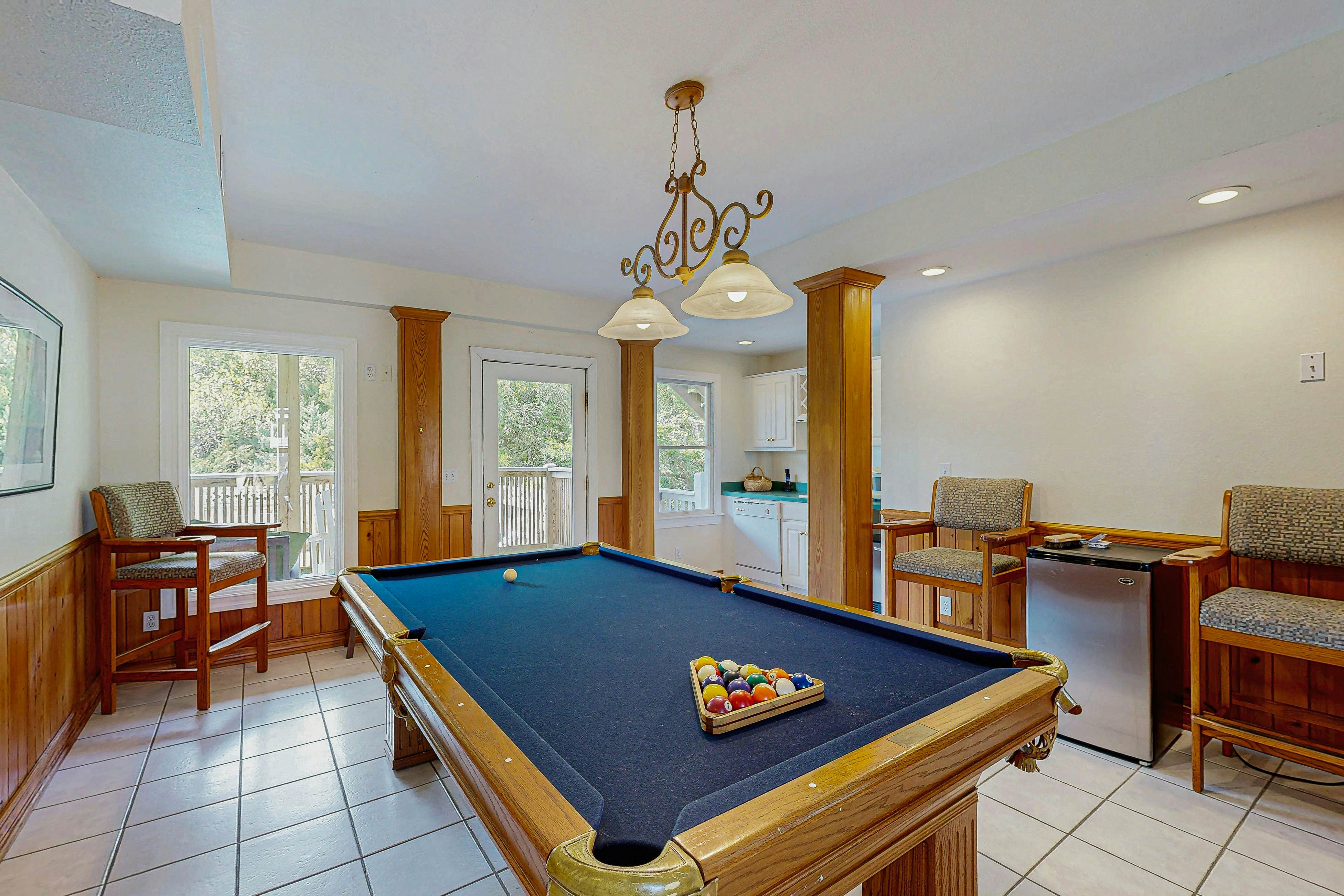 AVWKS121 Time and Tide #1-12