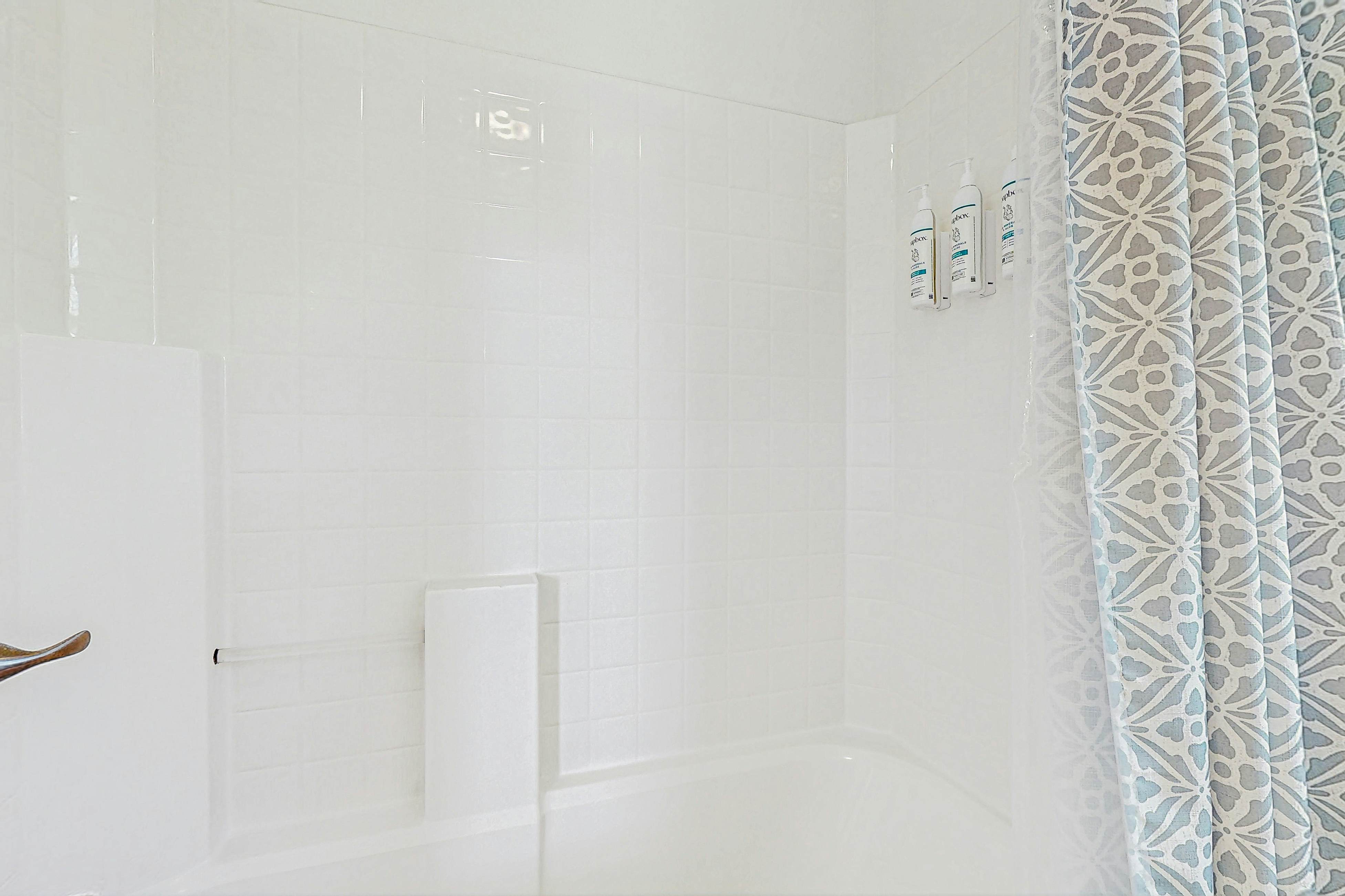 AVWKS121 Time and Tide #1-12