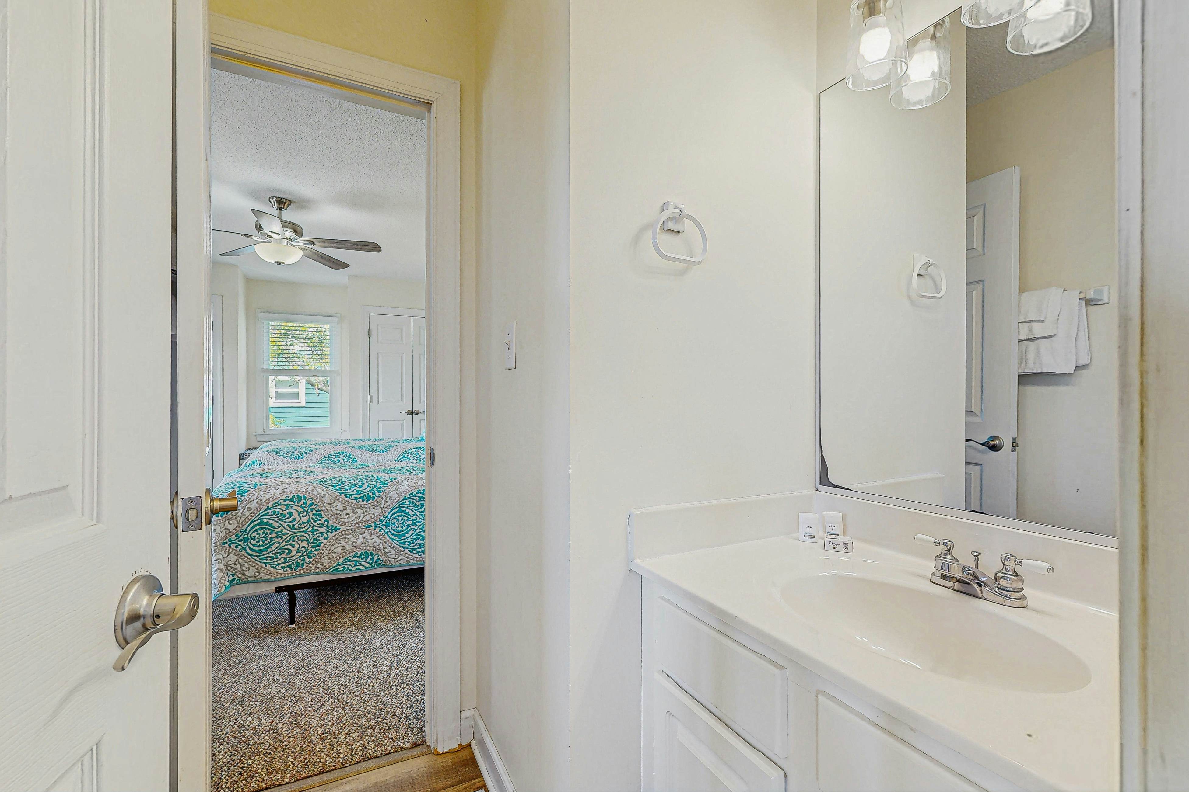 AVWKS121 Time and Tide #1-12