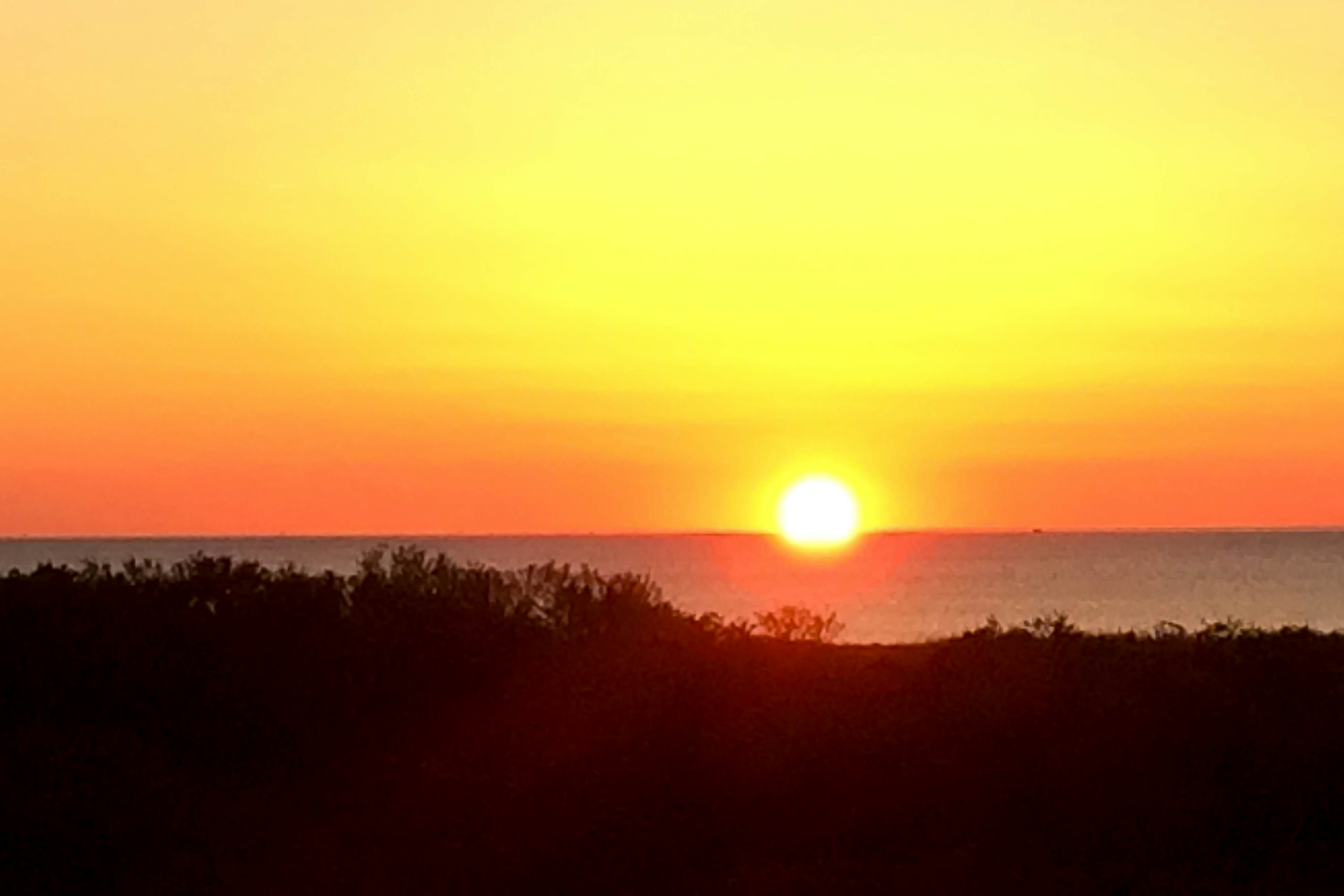 AVWKS121 Time and Tide #1-12