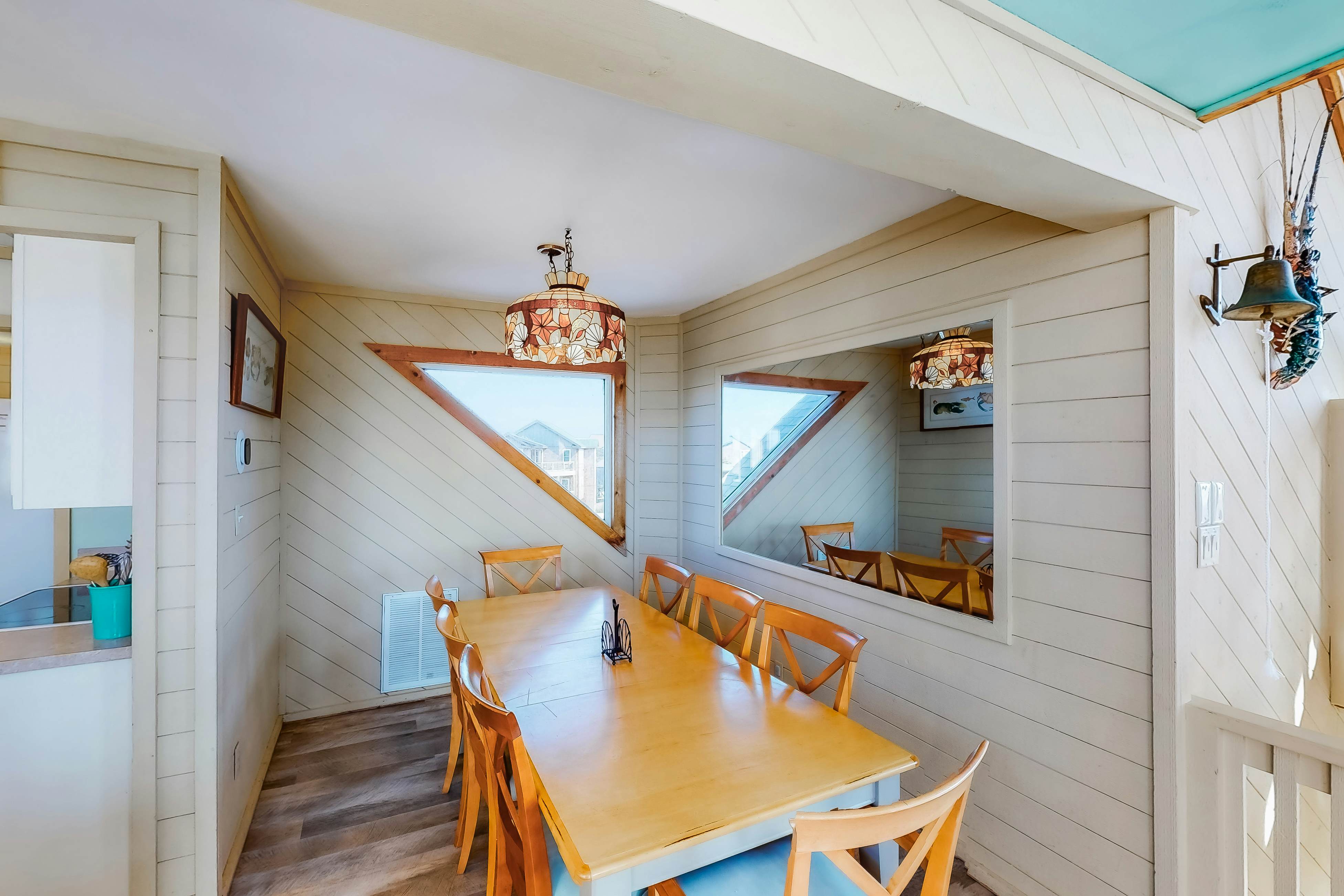 HAHD17 Recess  #17-HH