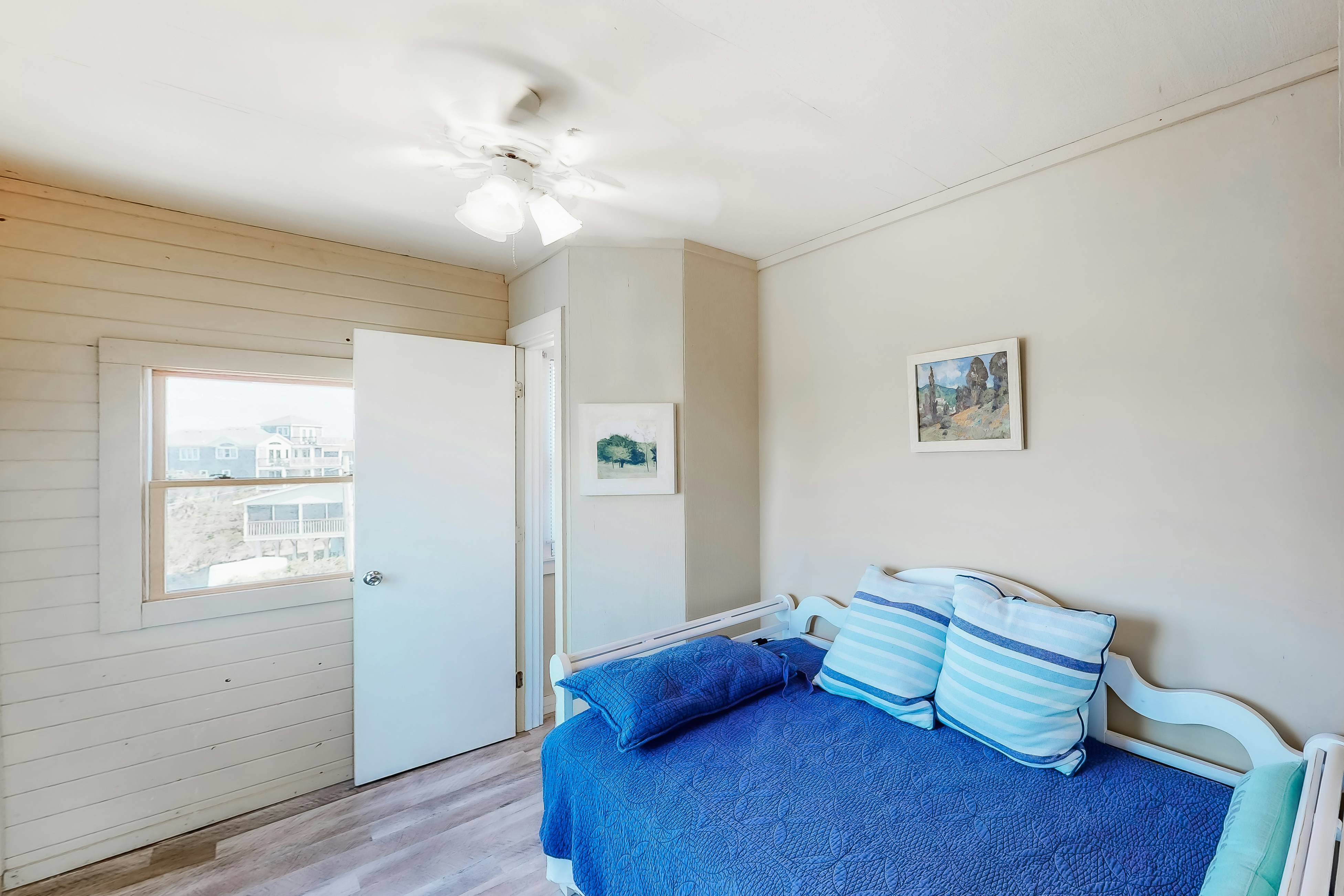 HAHD17 Recess  #17-HH