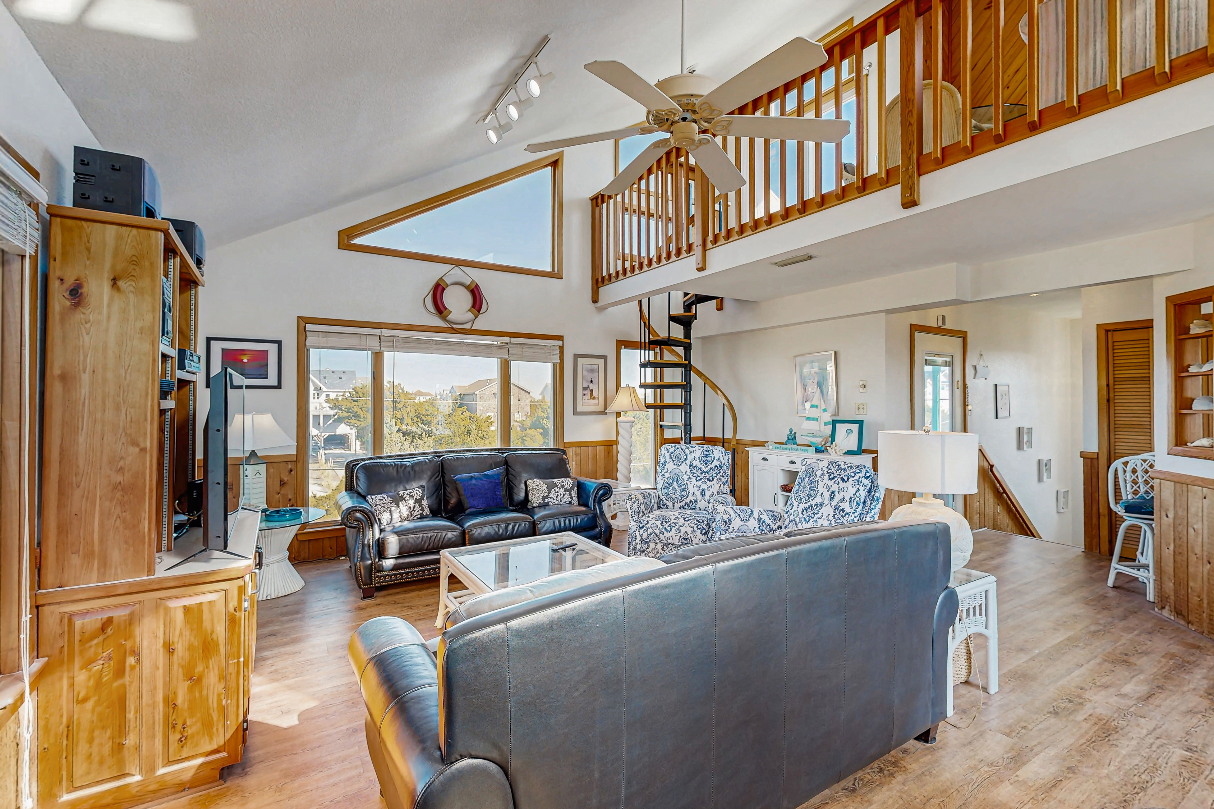 Updated home with private hot tub, ocean/sound view, firepit, shared pool/tennis