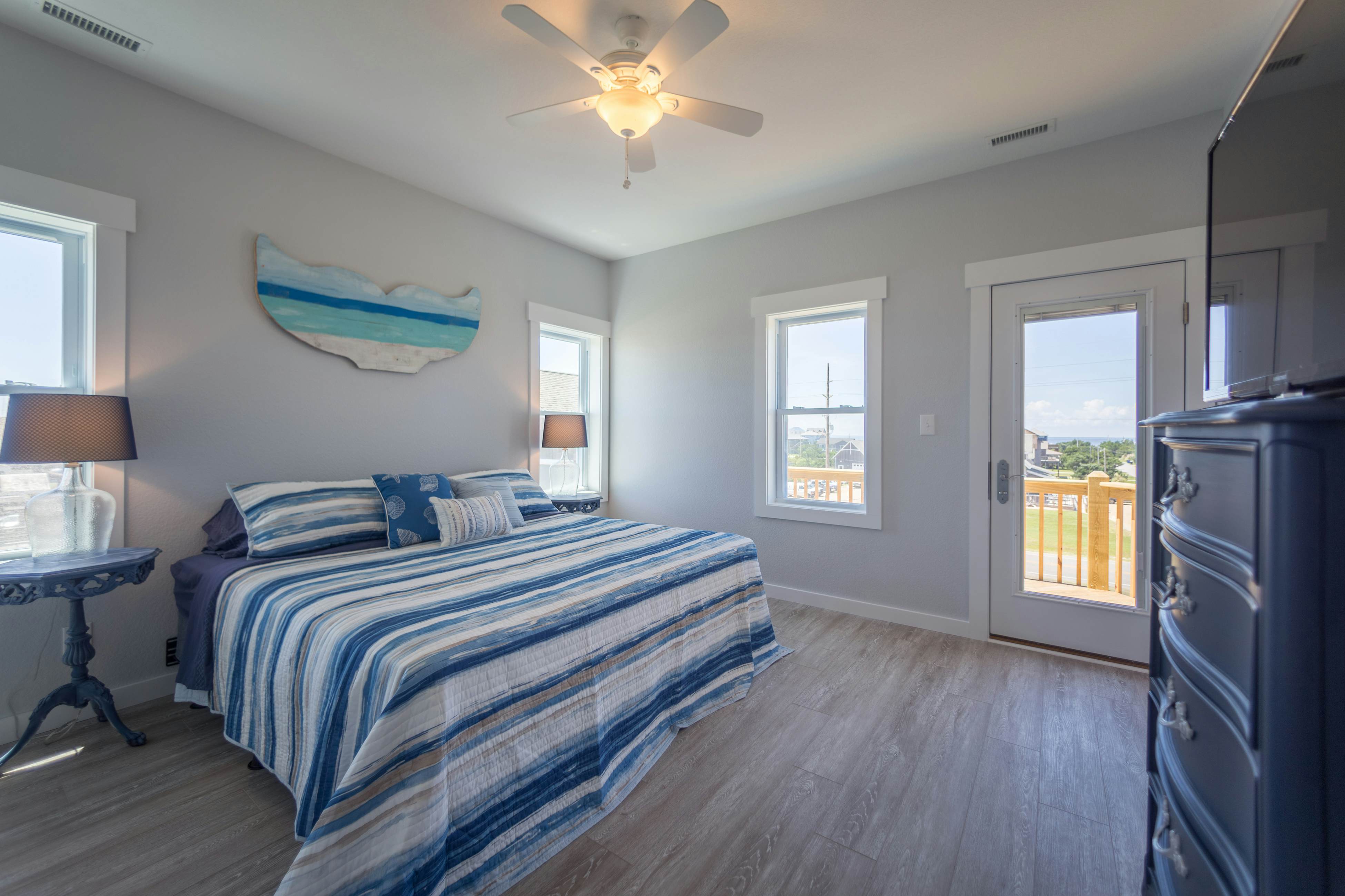 RO120 The Knotty Whale