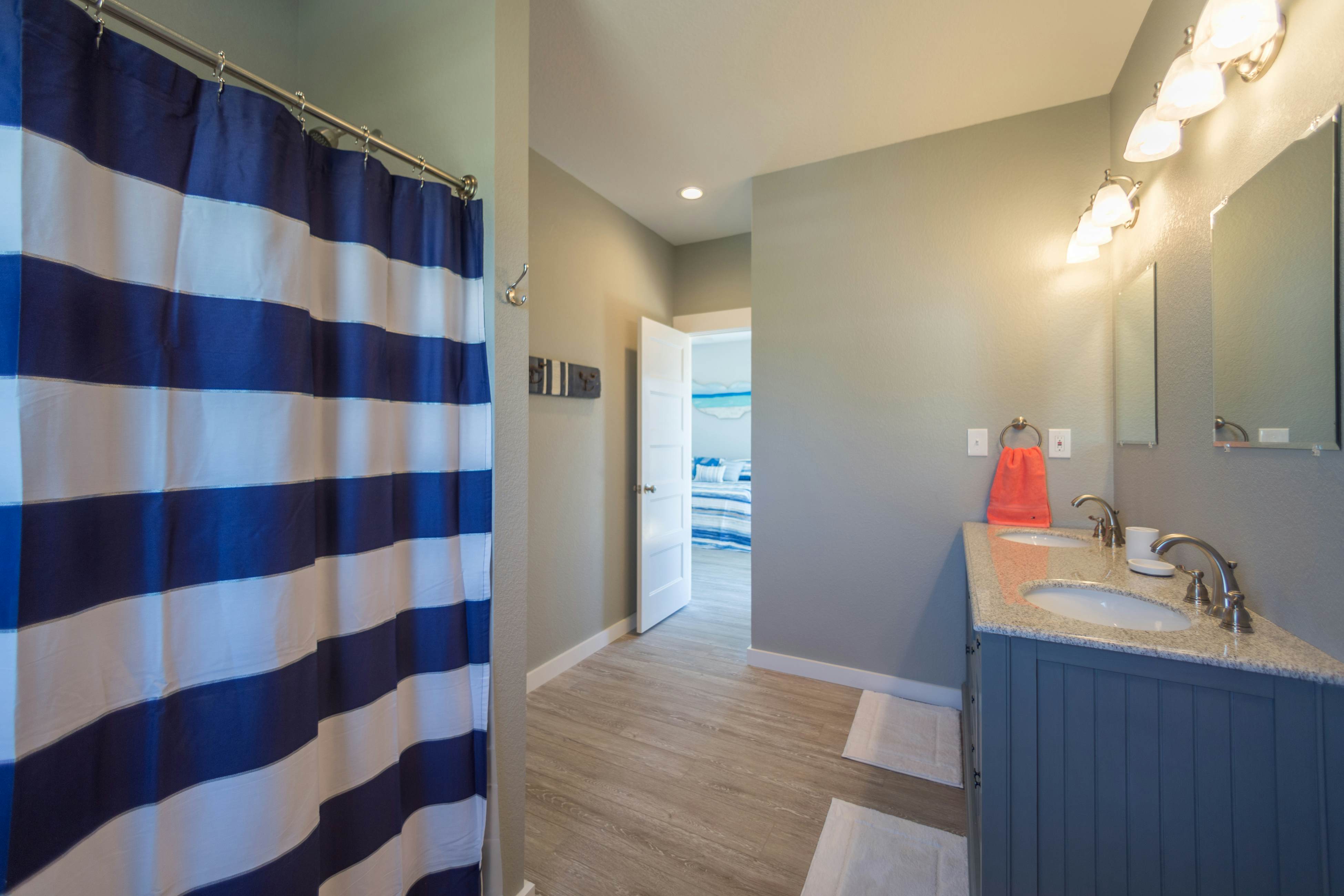 RO120 The Knotty Whale