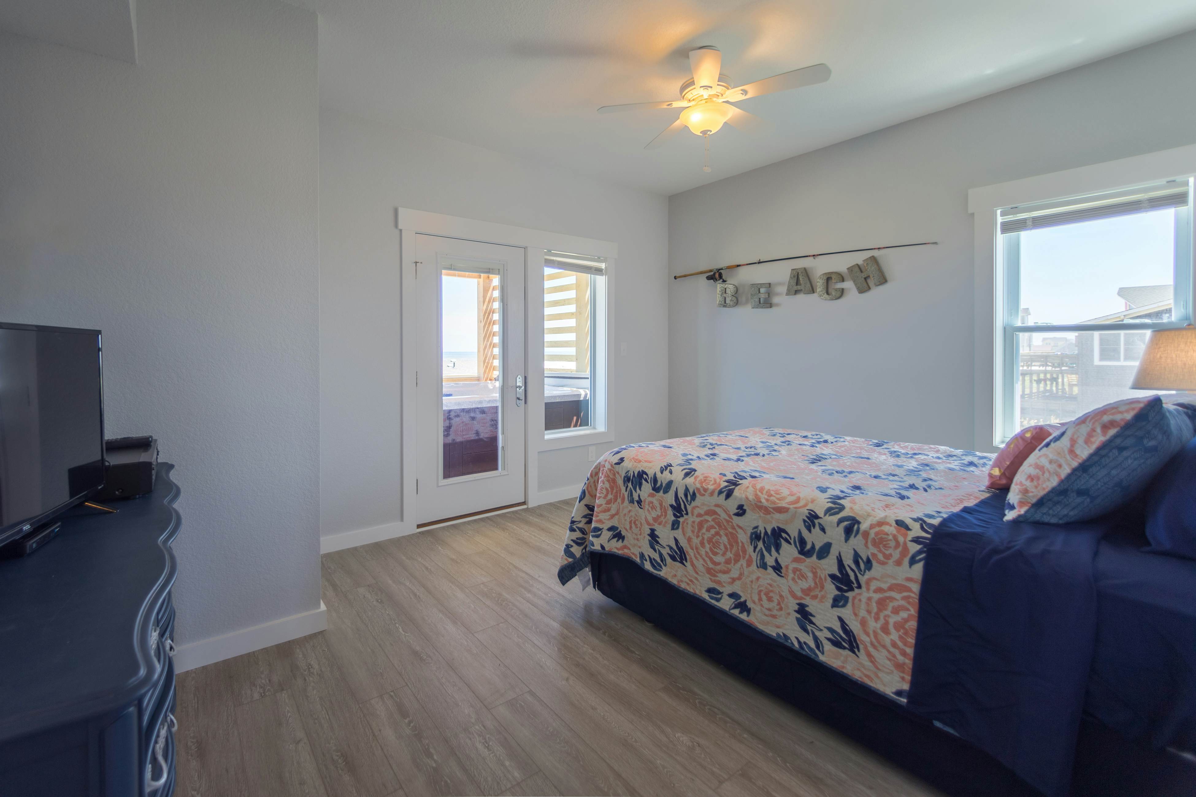 RO120 The Knotty Whale