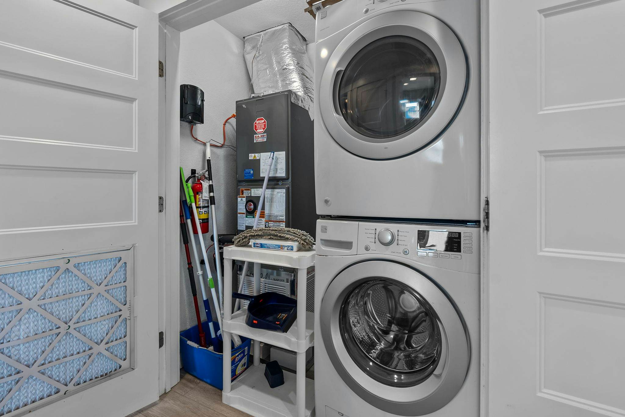 RO120 The Knotty Whale