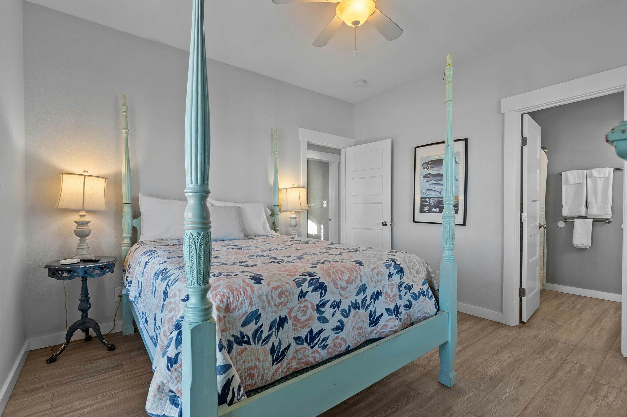 RO120 The Knotty Whale