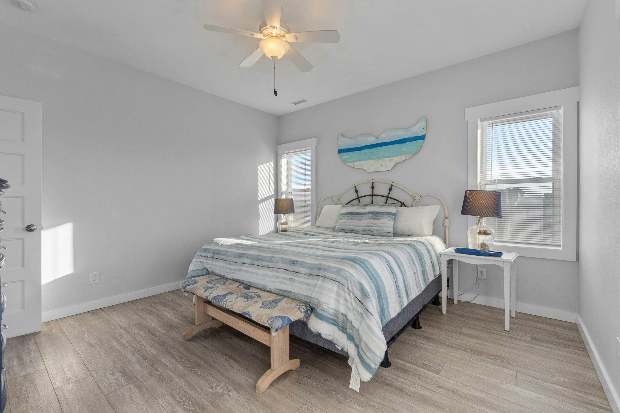 RO120 The Knotty Whale