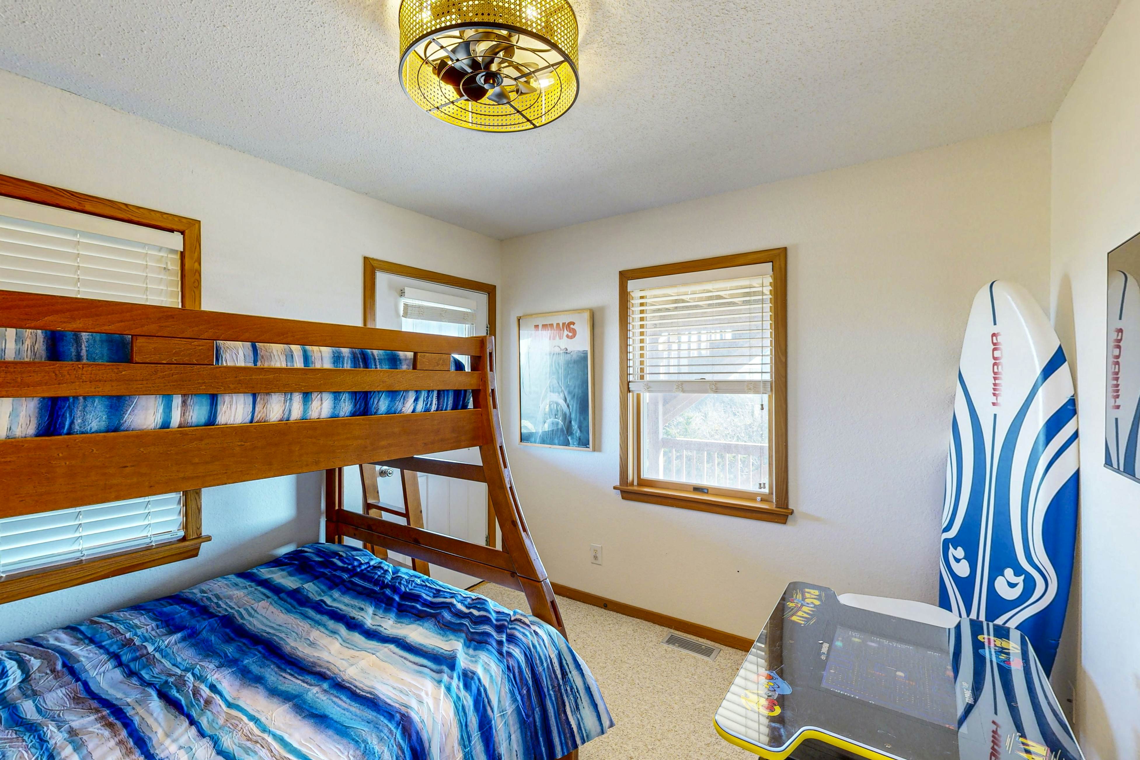 AV146 Rogue Wave 146