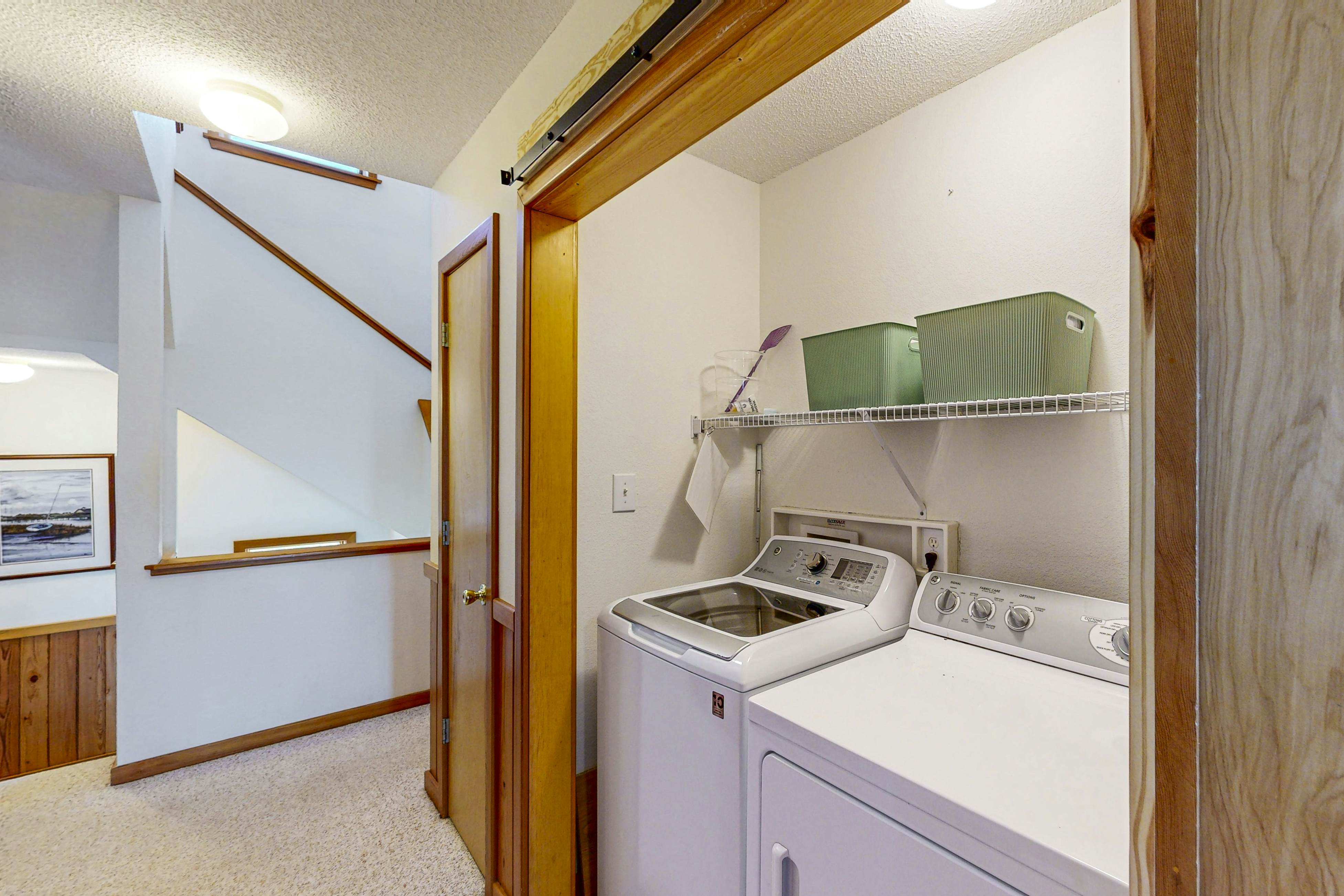 AV146 Rogue Wave 146