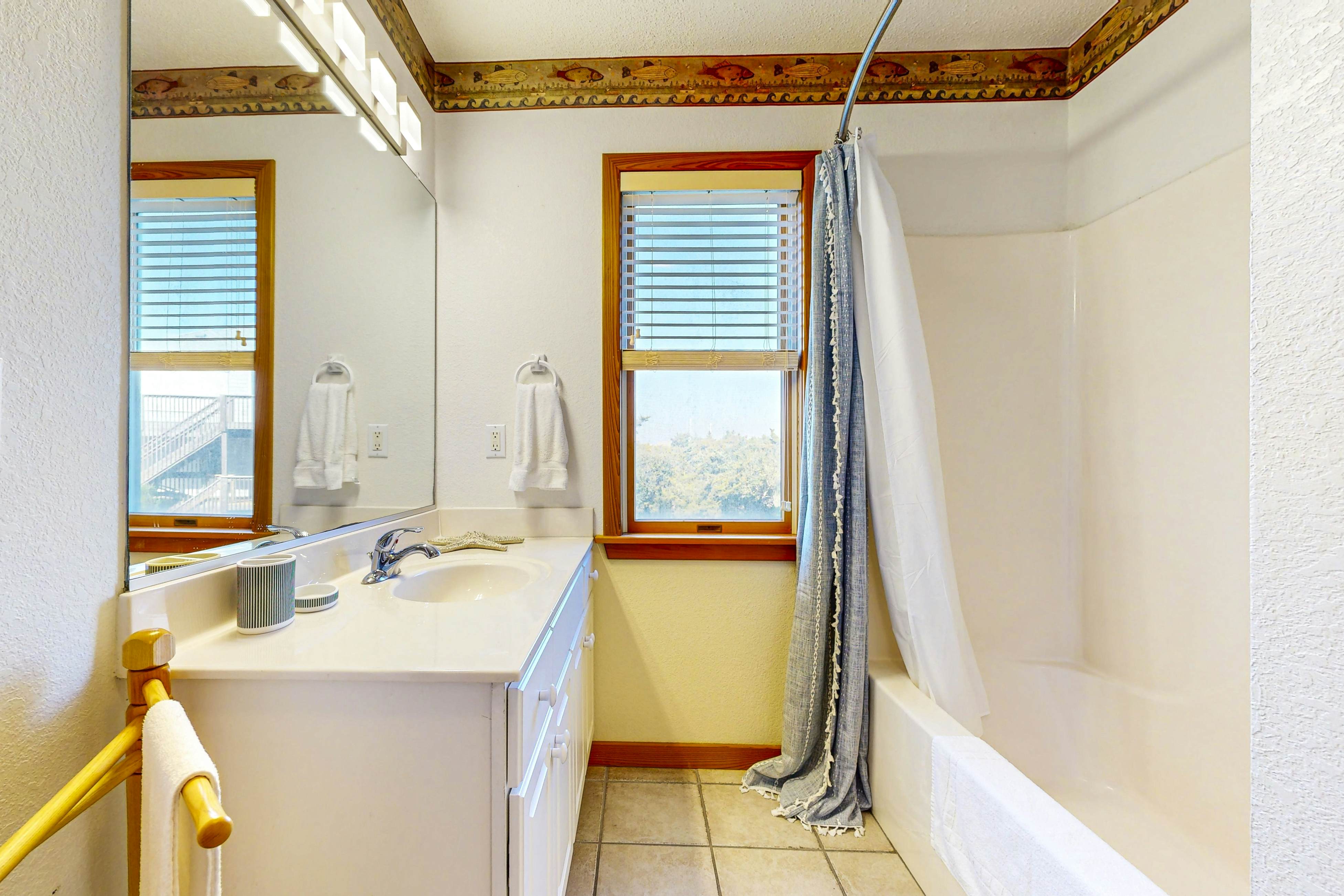 AV146 Rogue Wave 146